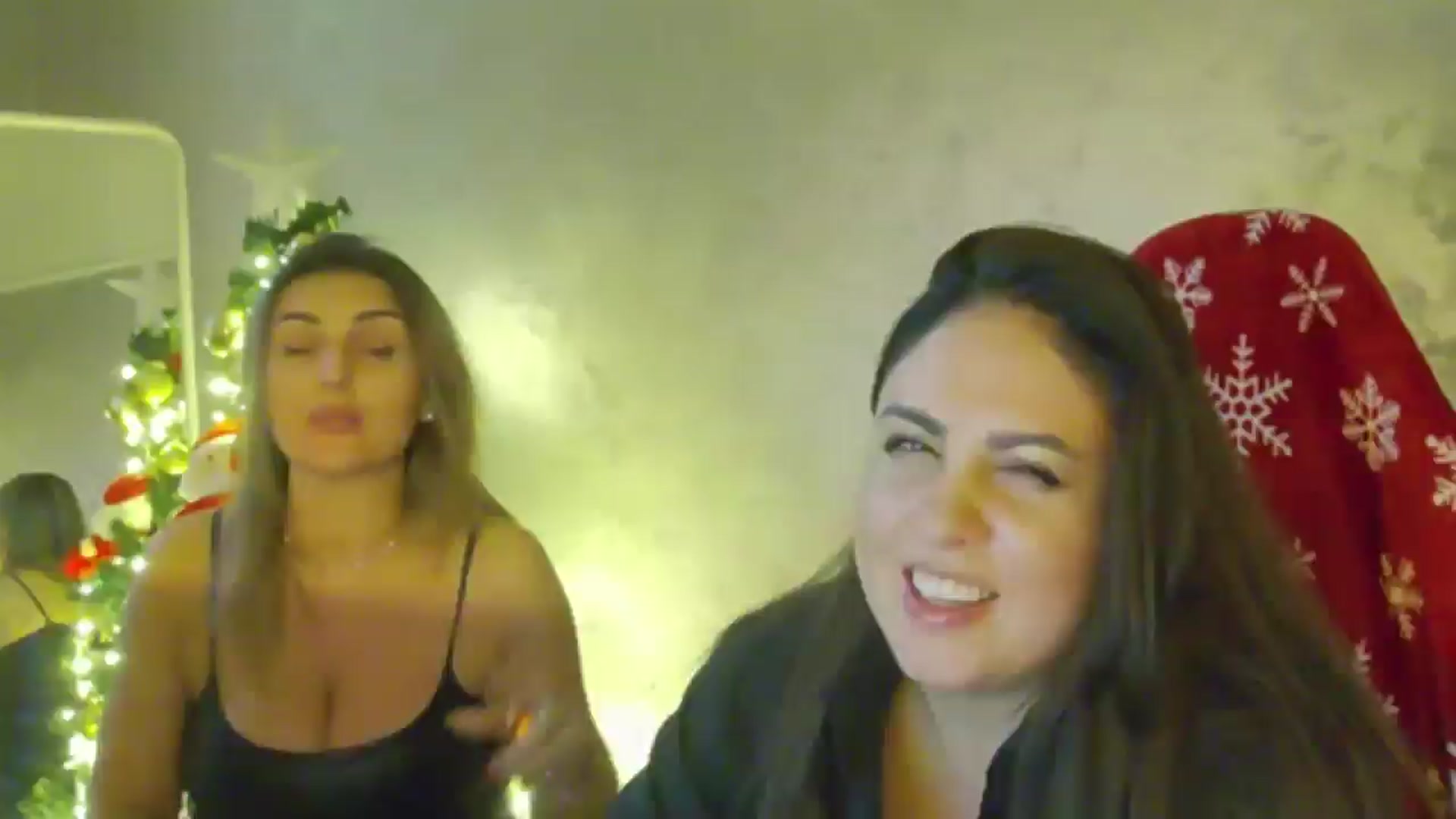 Gallery image thumbnail from NotVanilla's myfreecams stream on, 12/21/2025, 05:10 image 1 of 20