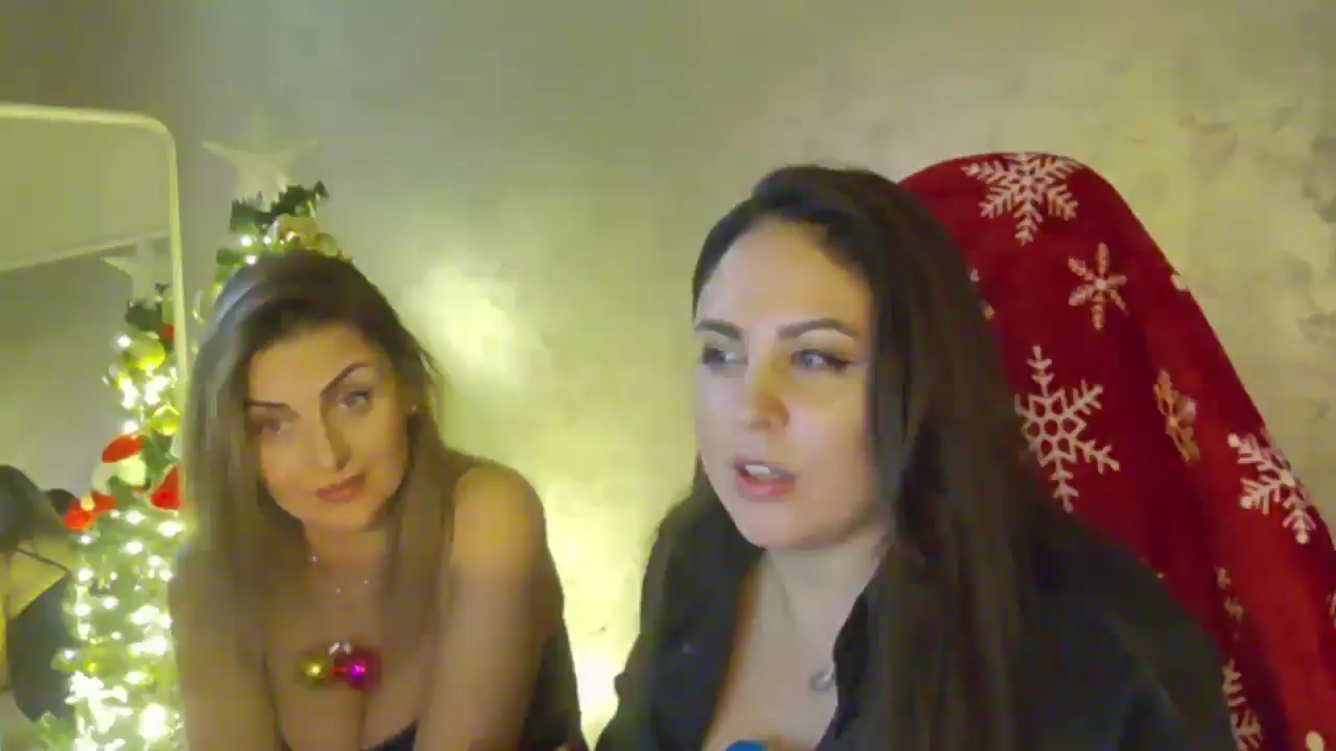 Gallery image thumbnail from NotVanilla's myfreecams stream on, 12/21/2025, 05:10 image 11 of 20