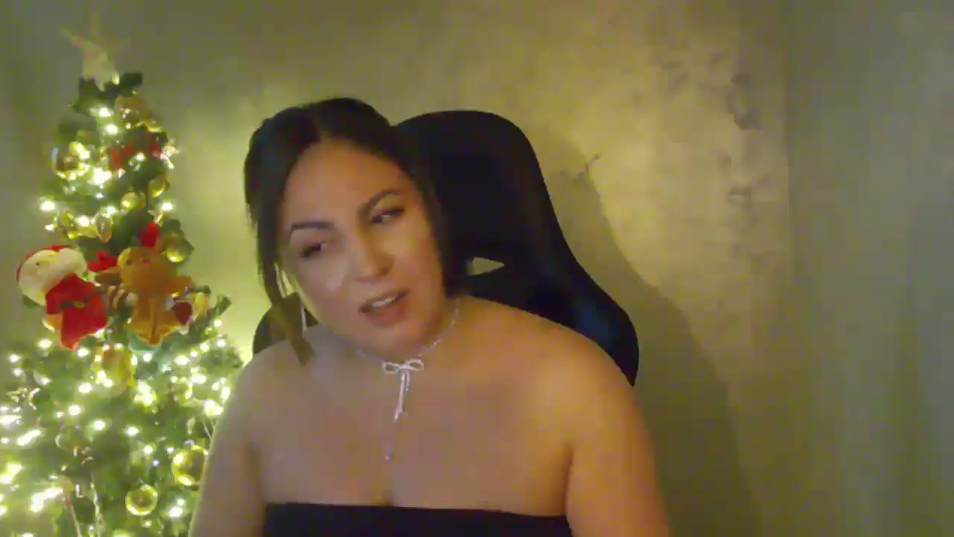 Gallery image thumbnail from NotVanilla's myfreecams stream on, 12/22/2025, 01:02 image 15 of 20