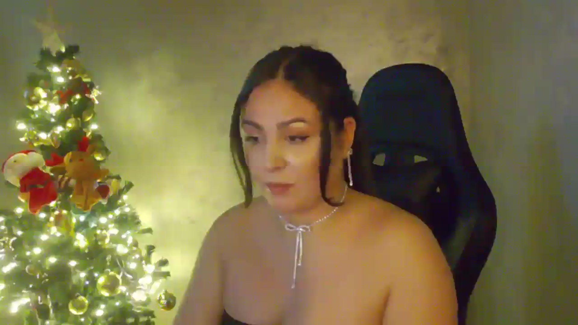 Gallery image thumbnail from NotVanilla's myfreecams stream on, 12/22/2025, 01:02 image 9 of 20