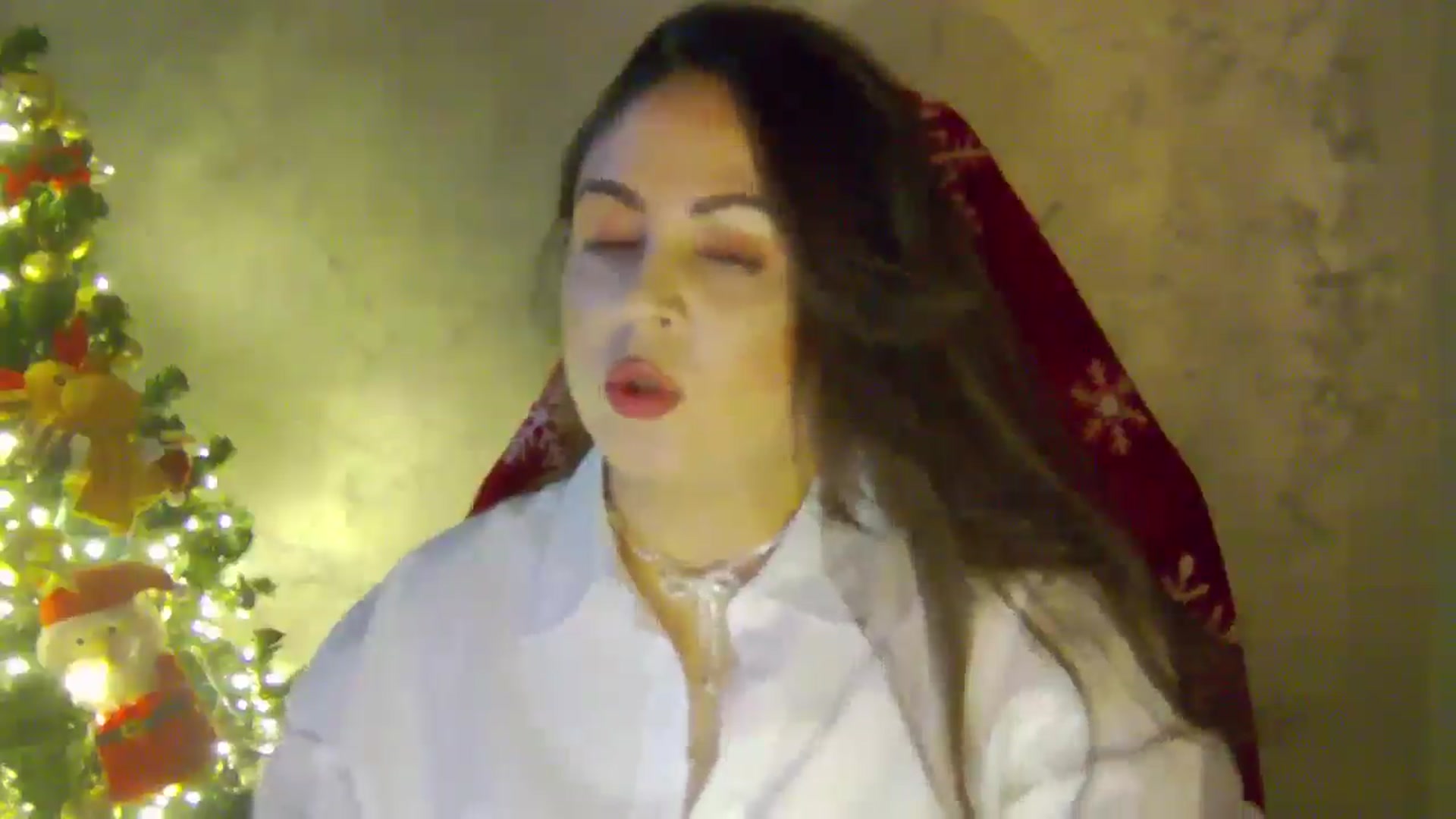 Gallery image thumbnail from NotVanilla's myfreecams stream on, 12/24/2025, 24:11 image 12 of 20