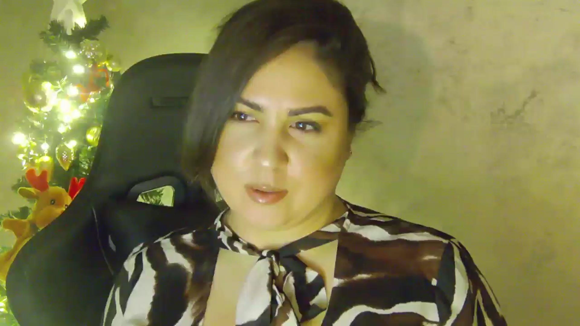 Gallery image thumbnail from NotVanilla's myfreecams stream on, 12/27/2025, 03:59 image 7 of 20