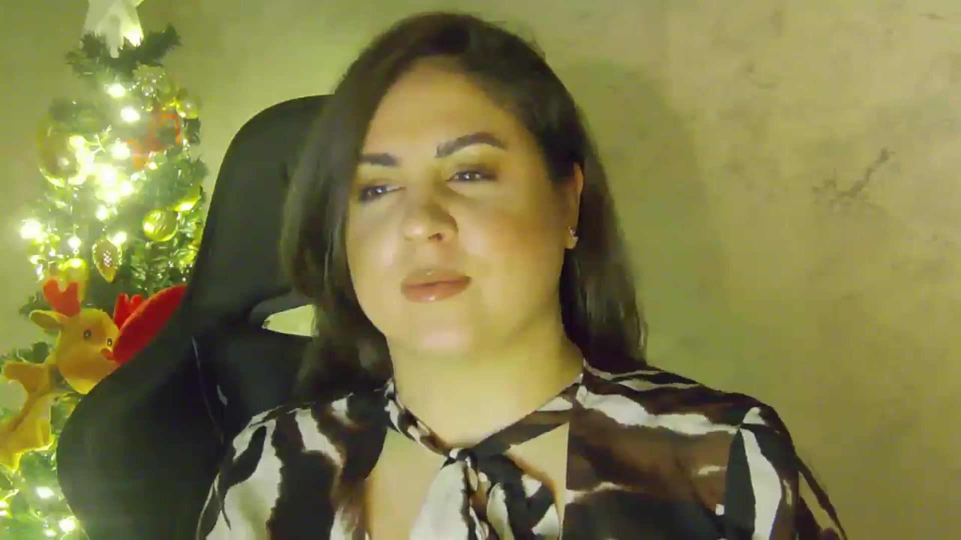 Gallery image thumbnail from NotVanilla's myfreecams stream on, 12/27/2025, 03:59 image 10 of 20