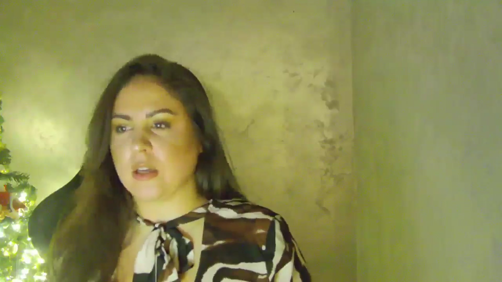 Gallery image thumbnail from NotVanilla's myfreecams stream on, 12/27/2025, 04:31 image 18 of 20