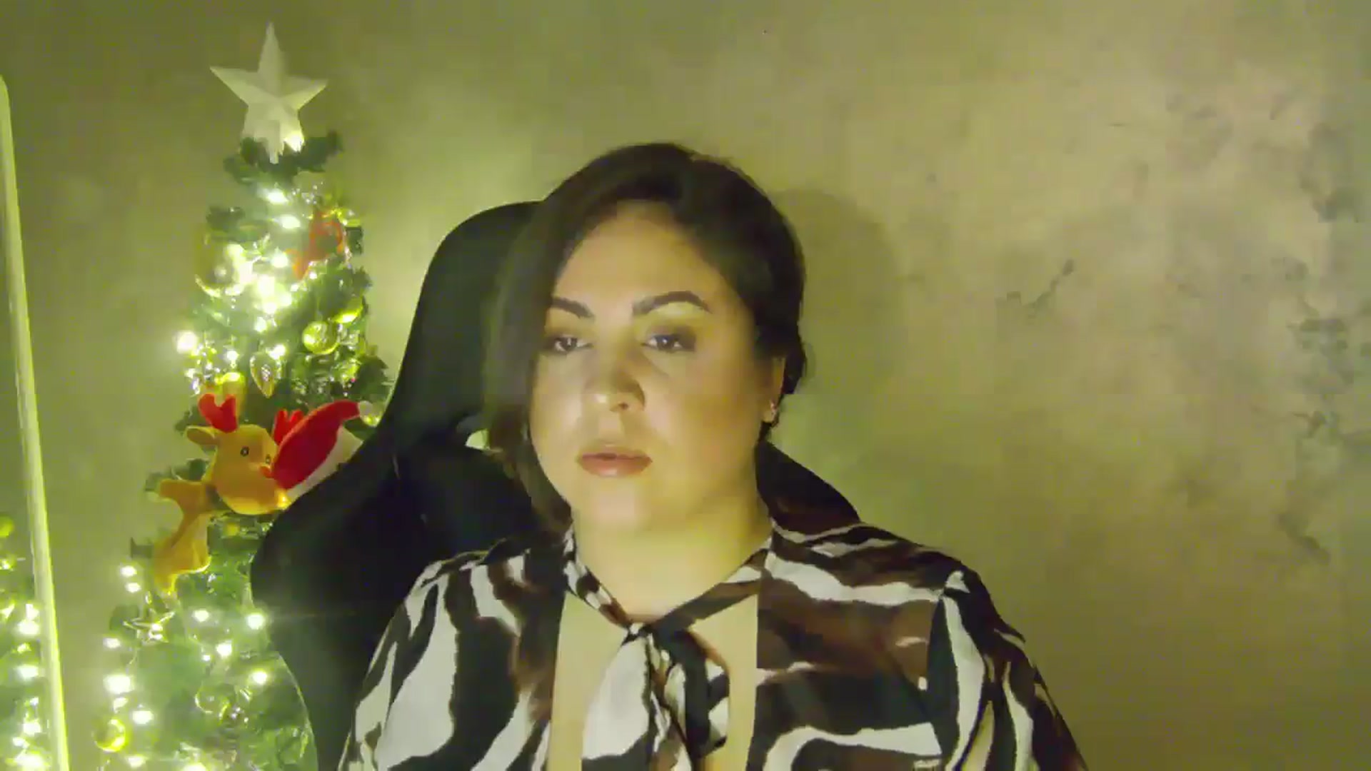 Gallery image thumbnail from NotVanilla's myfreecams stream on, 12/27/2025, 04:31 image 9 of 20