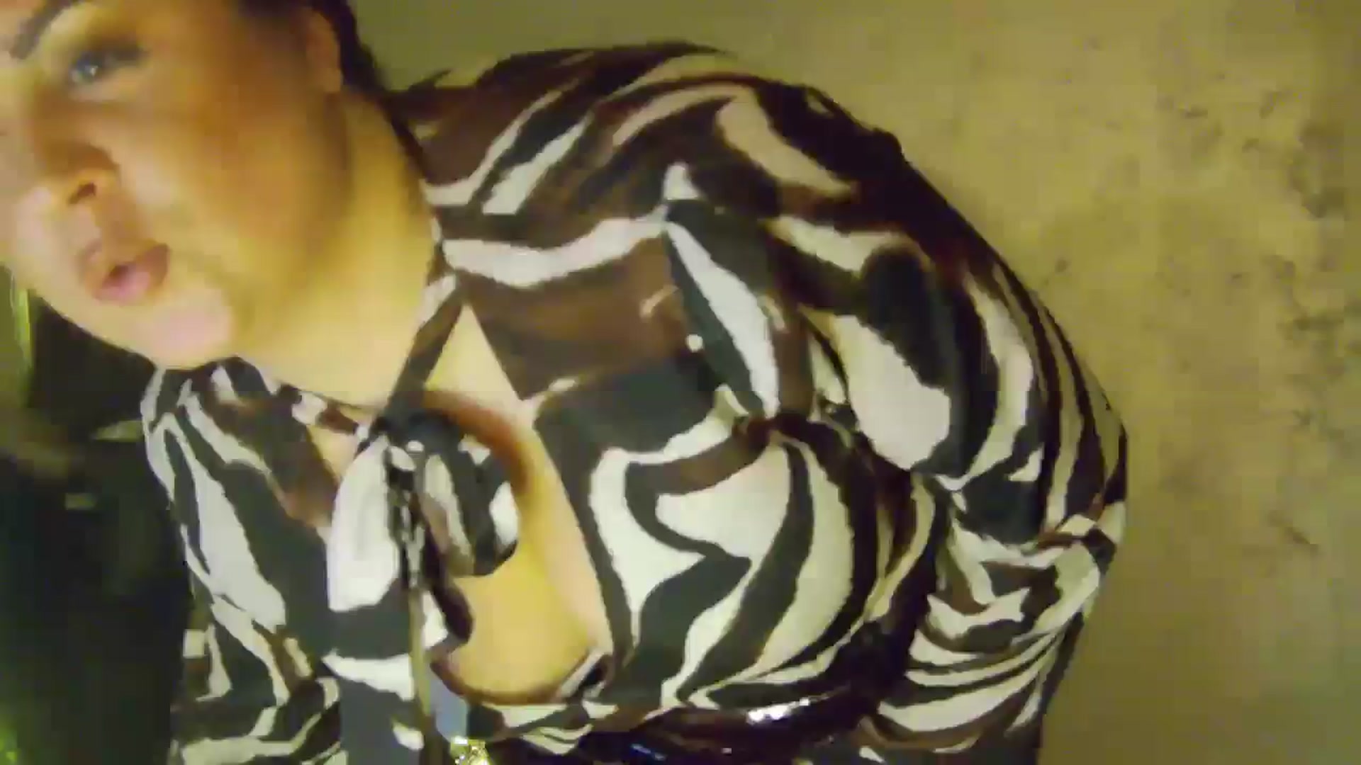 Gallery image thumbnail from NotVanilla's myfreecams stream on, 12/27/2025, 04:31 image 10 of 20