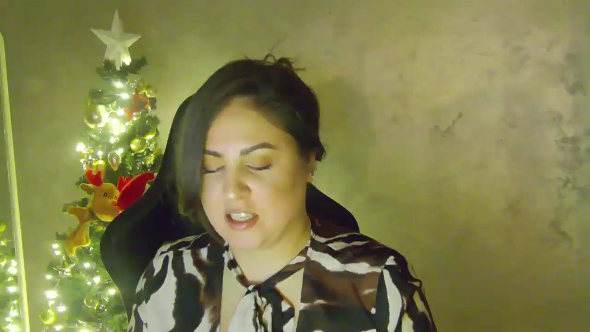 Gallery image thumbnail from NotVanilla's myfreecams stream on, 12/27/2025, 04:31 image 5 of 20