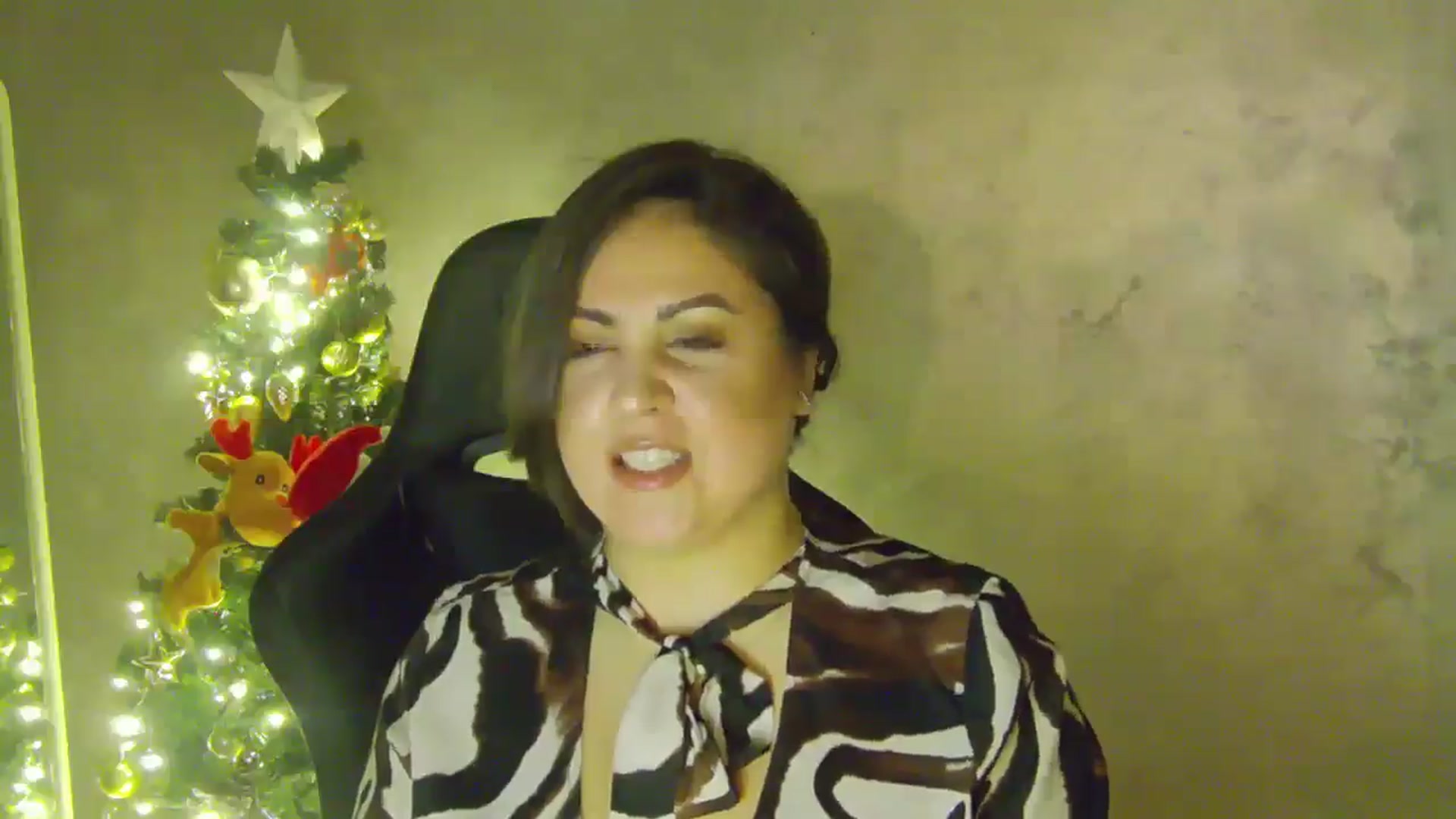 Gallery image thumbnail from NotVanilla's myfreecams stream on, 12/27/2025, 04:31 image 6 of 20
