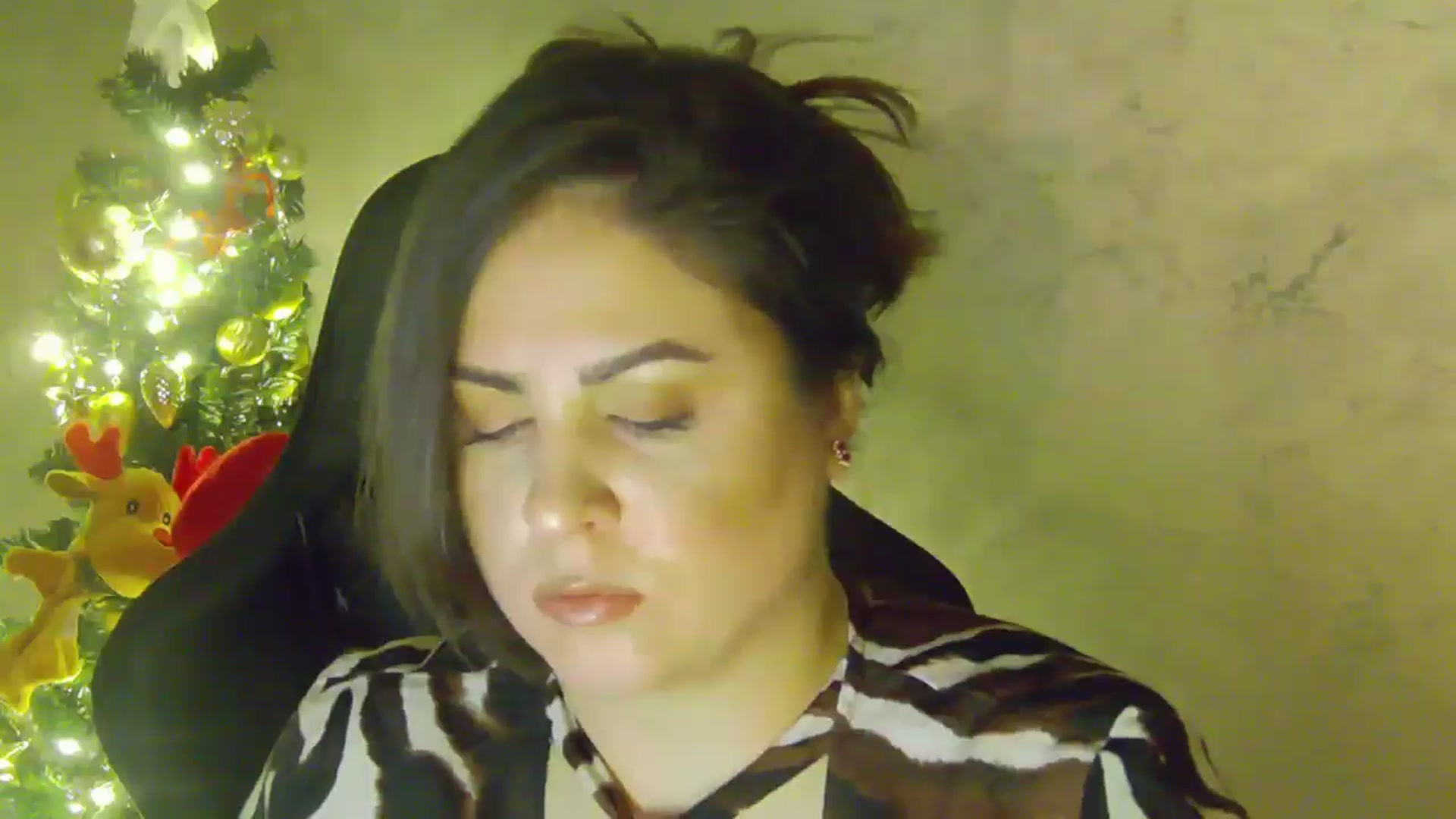 Gallery image thumbnail from NotVanilla's myfreecams stream on, 12/27/2025, 04:31 image 3 of 20