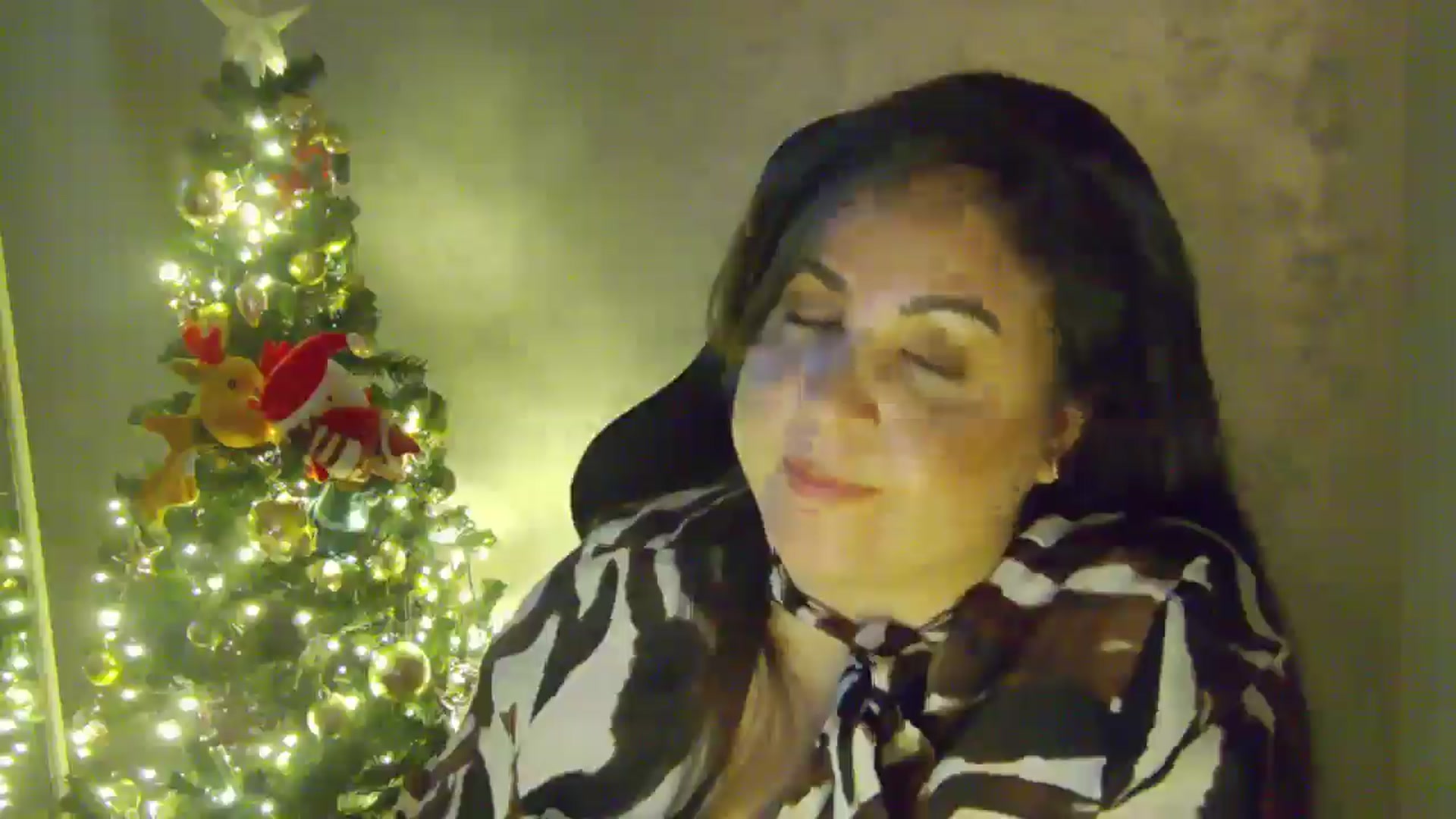 Gallery image thumbnail from NotVanilla's myfreecams stream on, 12/27/2025, 05:58 image 13 of 20