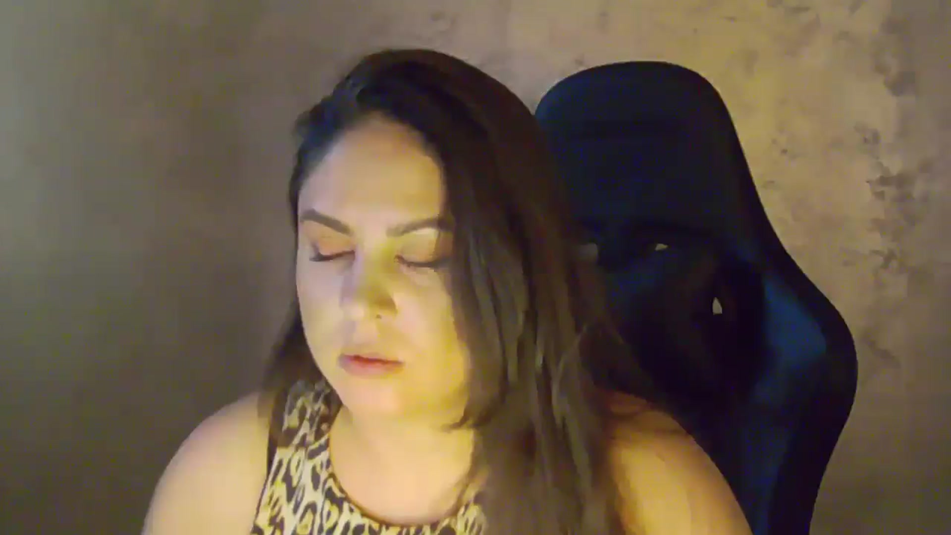 Gallery image thumbnail from NotVanilla's myfreecams stream on, 12/28/2025, 03:34 image 5 of 20