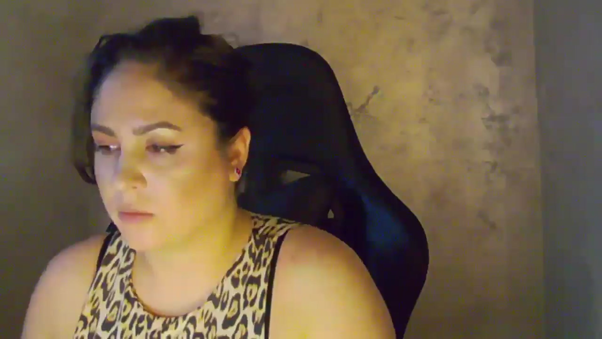 Gallery image thumbnail from NotVanilla's myfreecams stream on, 12/28/2025, 03:34 image 14 of 20