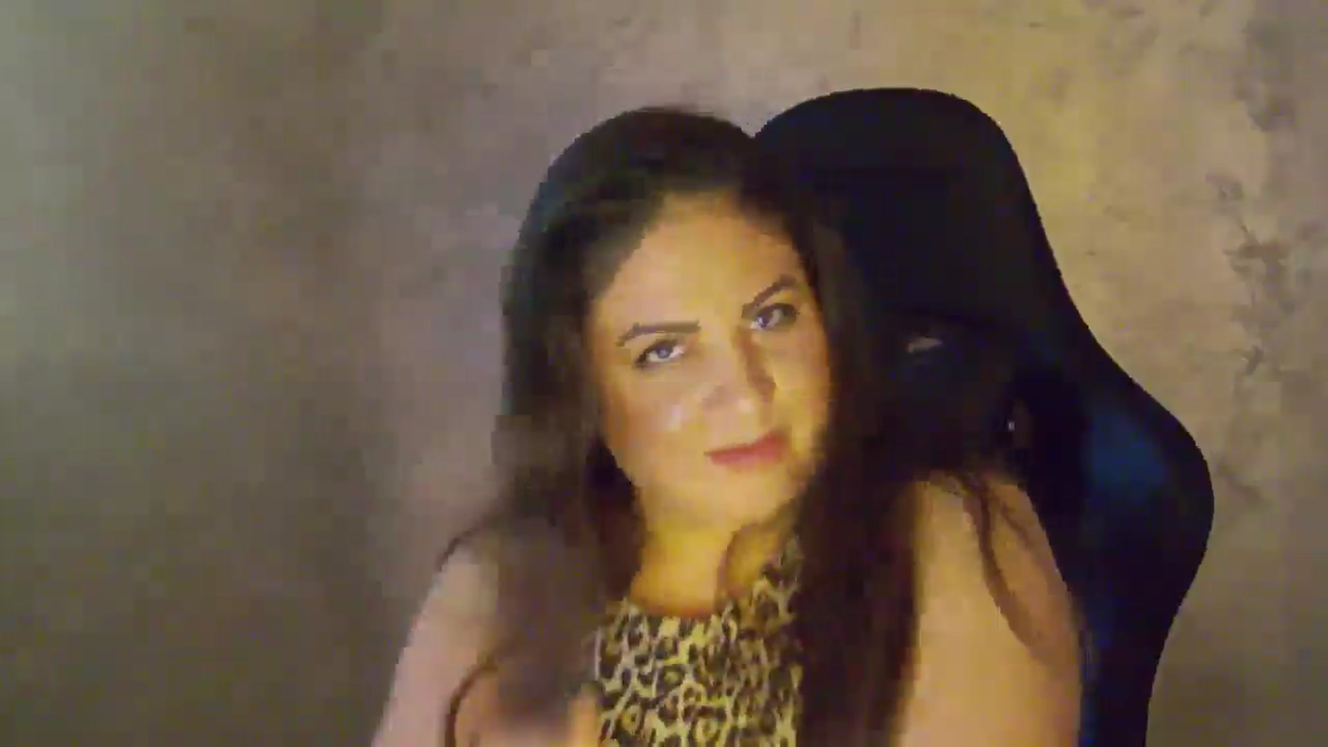Gallery image thumbnail from NotVanilla's myfreecams stream on, 12/28/2025, 03:34 image 9 of 20