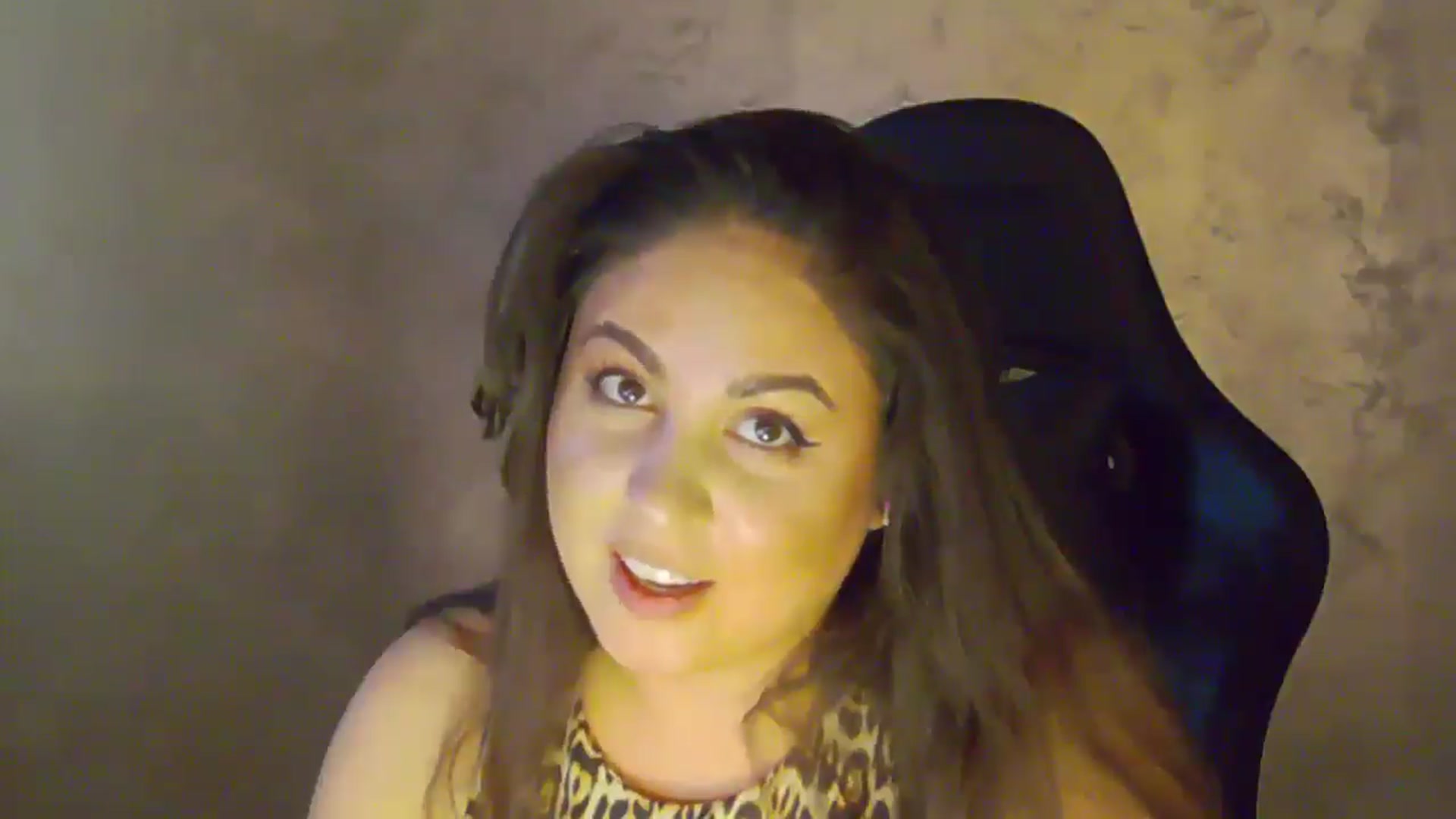 Gallery image thumbnail from NotVanilla's myfreecams stream on, 12/28/2025, 03:34 image 8 of 20