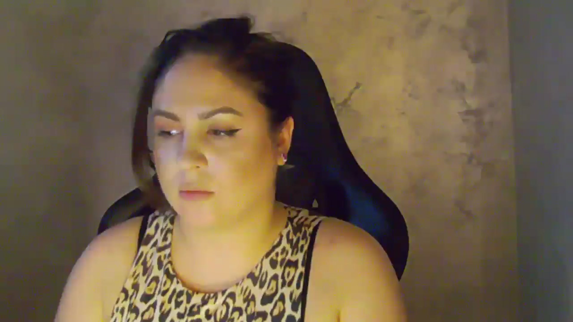 Gallery image thumbnail from NotVanilla's myfreecams stream on, 12/28/2025, 03:34 image 13 of 20