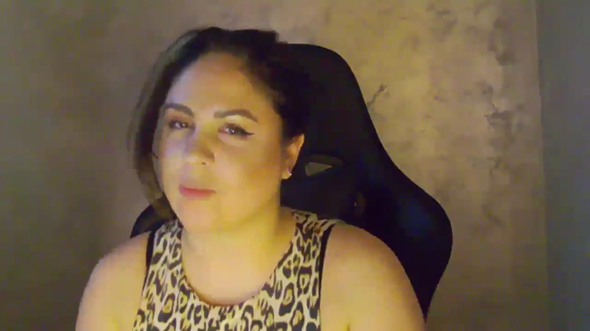 Gallery image thumbnail from NotVanilla's myfreecams stream on, 12/28/2025, 03:34 image 18 of 20