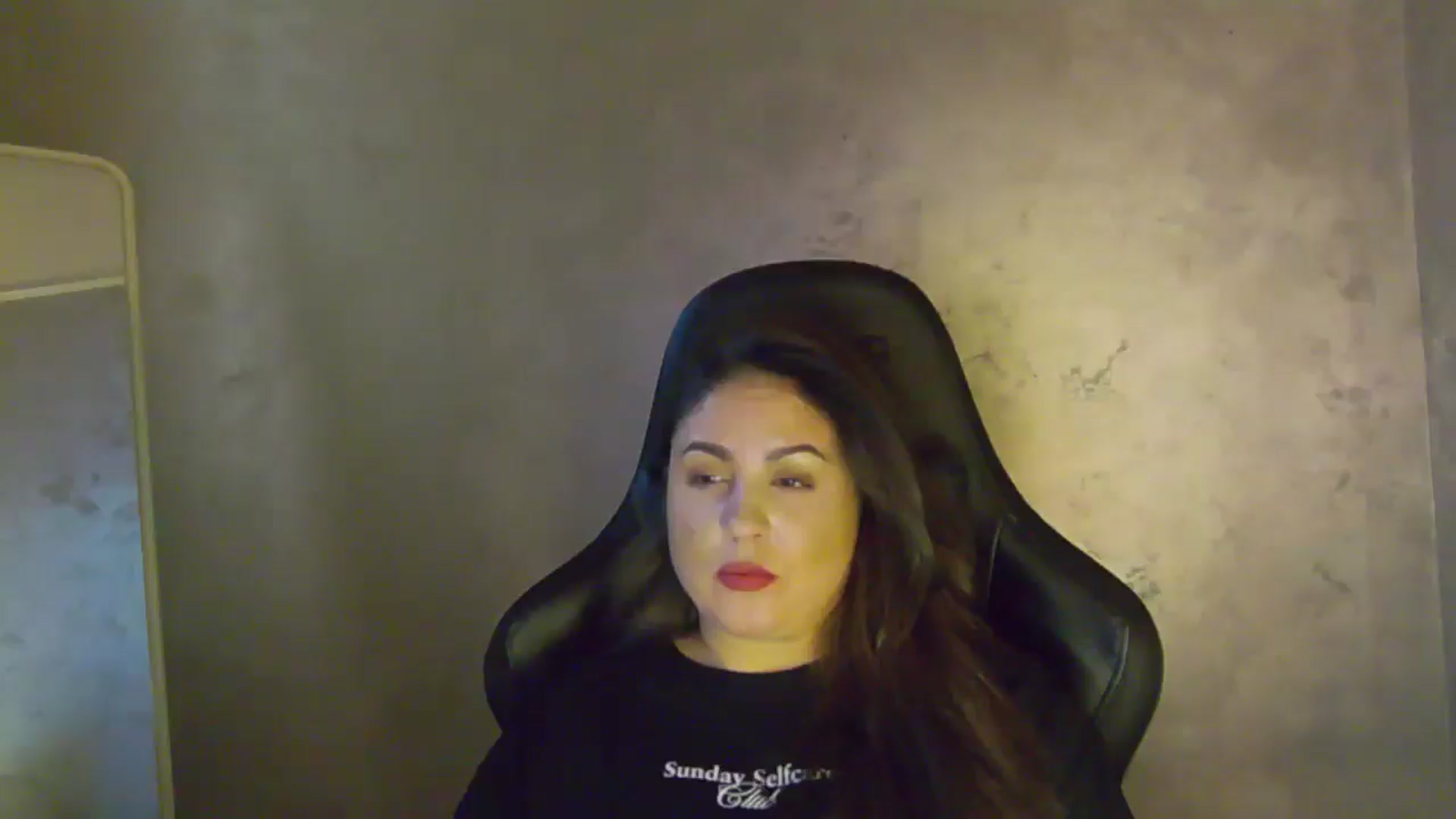 Gallery image thumbnail from NotVanilla's myfreecams stream on, 12/29/2025, 03:42 image 6 of 20