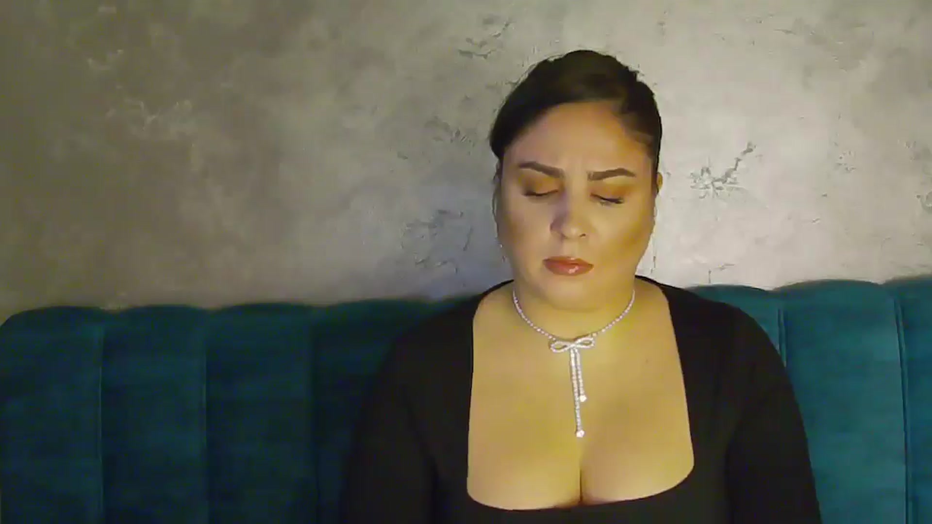 Gallery image thumbnail from NotVanilla's myfreecams stream on, 12/30/2025, 02:08 image 14 of 20