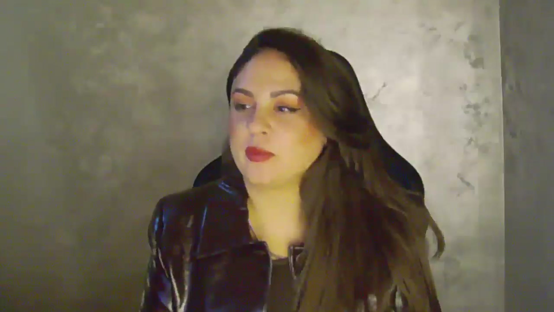 Gallery image thumbnail from NotVanilla's myfreecams stream on, 12/31/2025, 24:01 image 4 of 20
