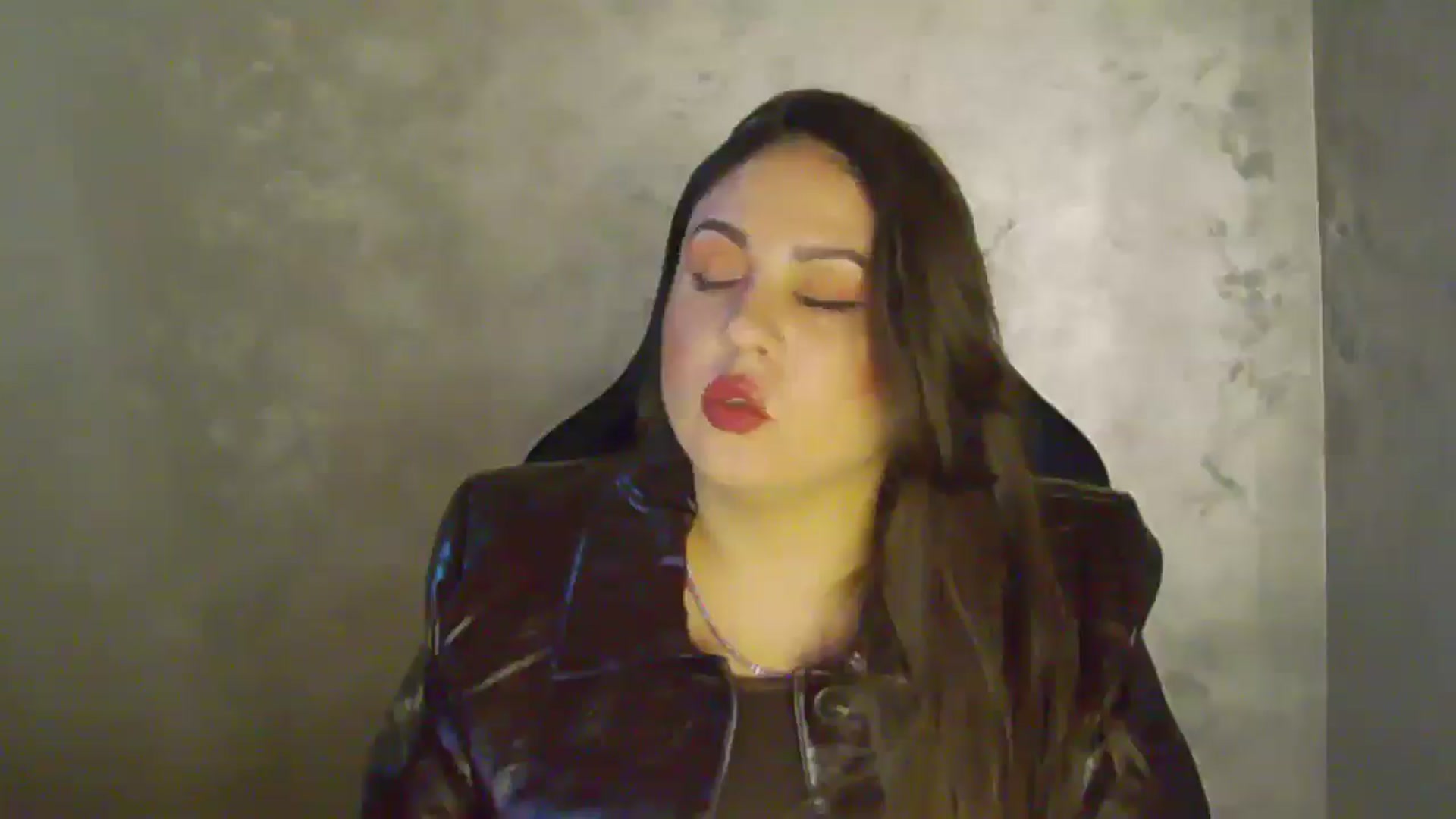 Gallery image thumbnail from NotVanilla's myfreecams stream on, 12/31/2025, 24:01 image 6 of 20