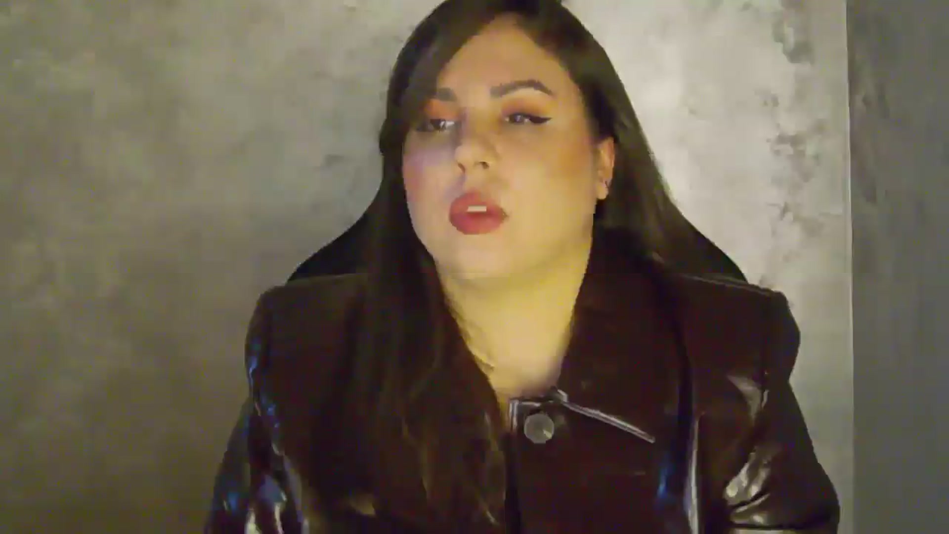 Gallery image thumbnail from NotVanilla's myfreecams stream on, 12/31/2025, 24:01 image 17 of 20