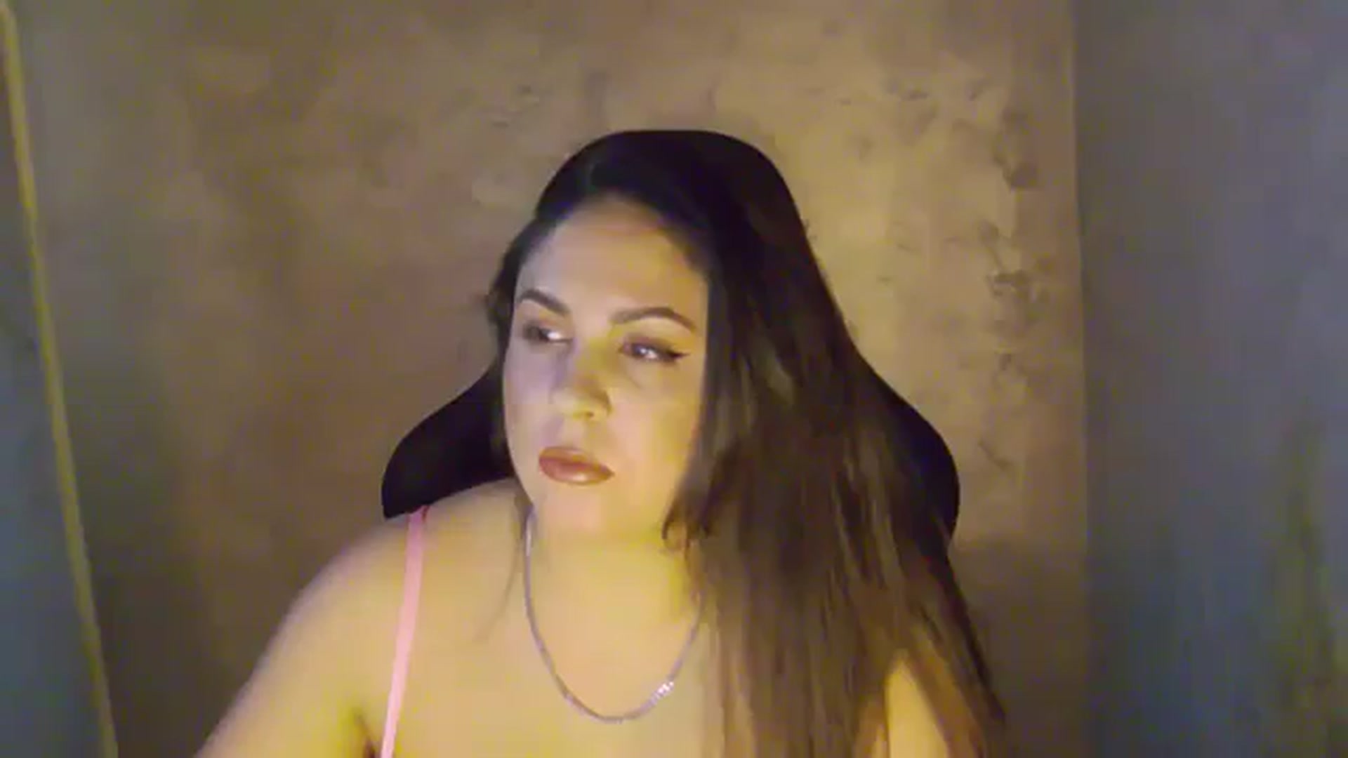 Gallery image thumbnail from NotVanilla's myfreecams stream on, 12/31/2025, 06:03 image 6 of 20