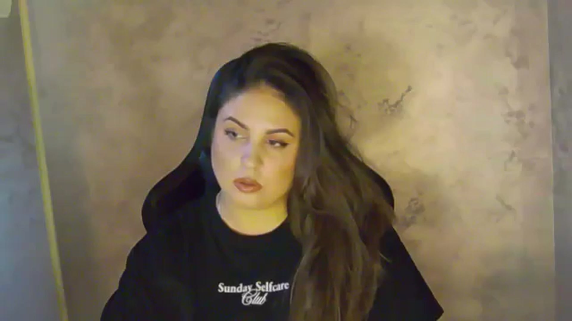 Gallery image thumbnail from NotVanilla's myfreecams stream on, 12/31/2025, 06:03 image 12 of 20