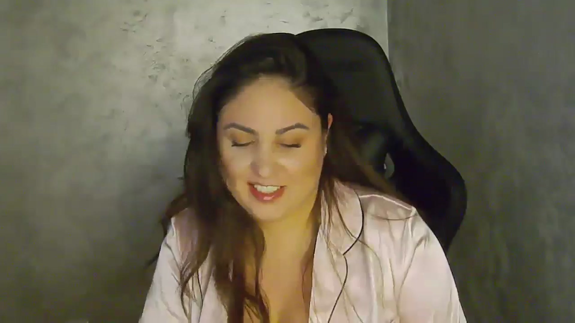 Gallery image thumbnail from NotVanilla's myfreecams stream on, 01/02/2026, 02:35 image 11 of 20