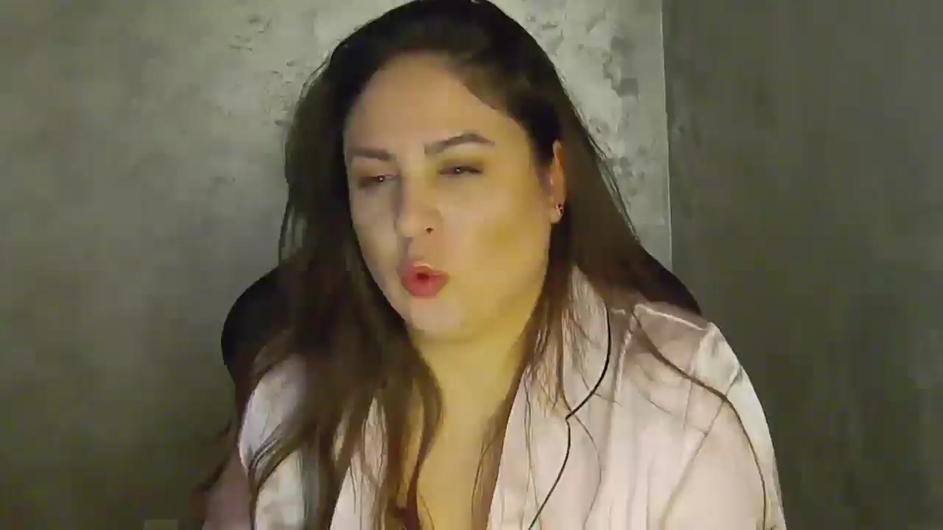 Gallery image thumbnail from NotVanilla's myfreecams stream on, 01/02/2026, 02:35 image 15 of 20