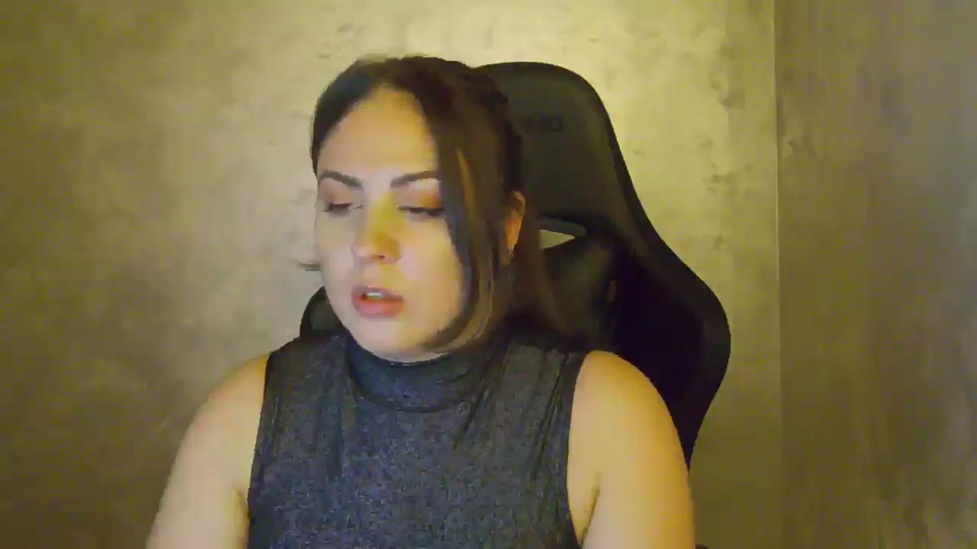 Gallery image thumbnail from NotVanilla's myfreecams stream on, 01/03/2026, 05:06 image 17 of 20