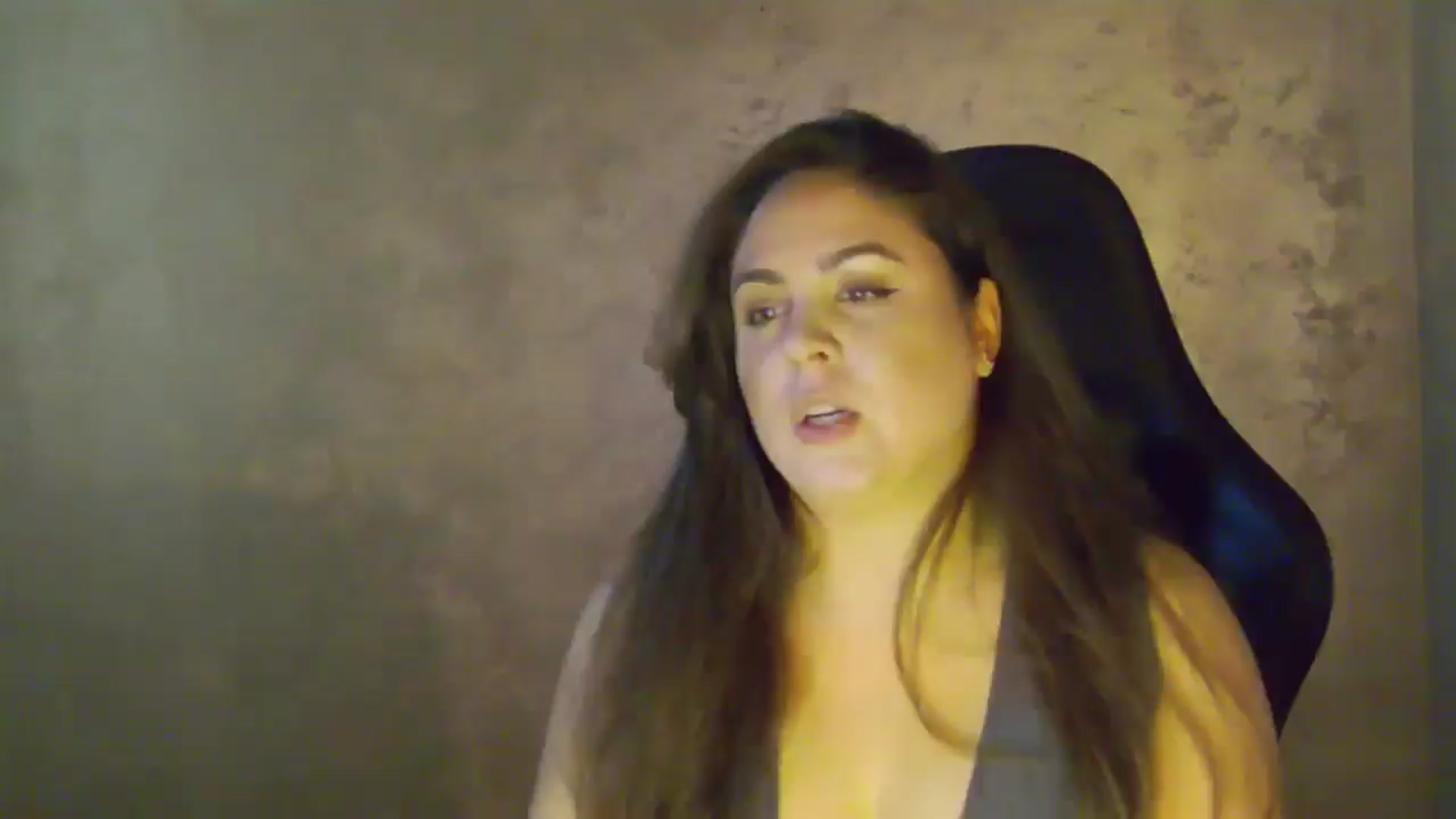 Gallery image thumbnail from NotVanilla's myfreecams stream on, 01/04/2026, 23:58 image 16 of 20