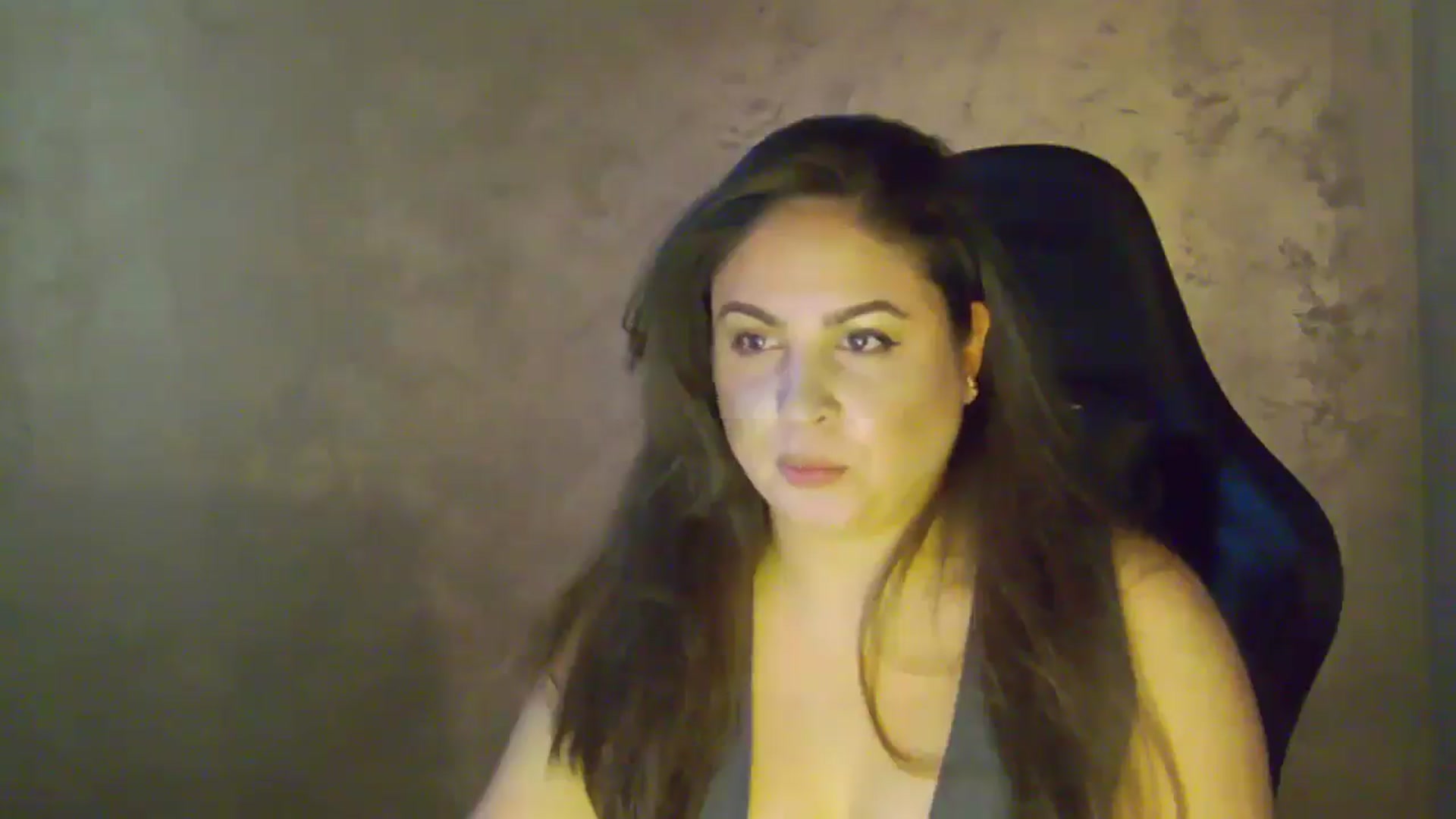 Gallery image thumbnail from NotVanilla's myfreecams stream on, 01/04/2026, 23:58 image 17 of 20