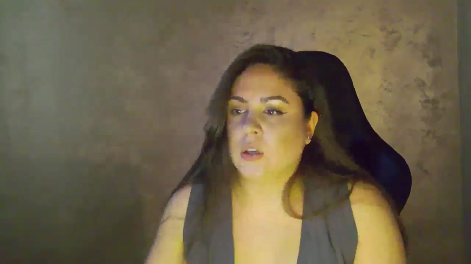 Gallery image thumbnail from NotVanilla's myfreecams stream on, 01/04/2026, 23:58 image 13 of 20