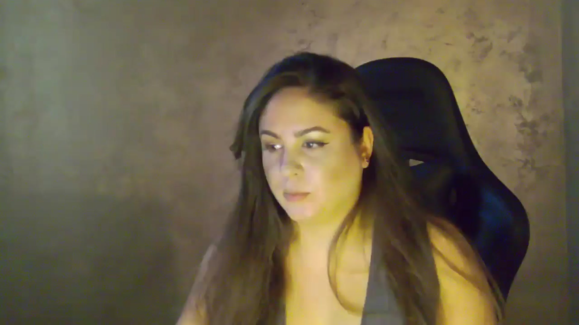 Gallery image thumbnail from NotVanilla's myfreecams stream on, 01/04/2026, 23:58 image 15 of 20