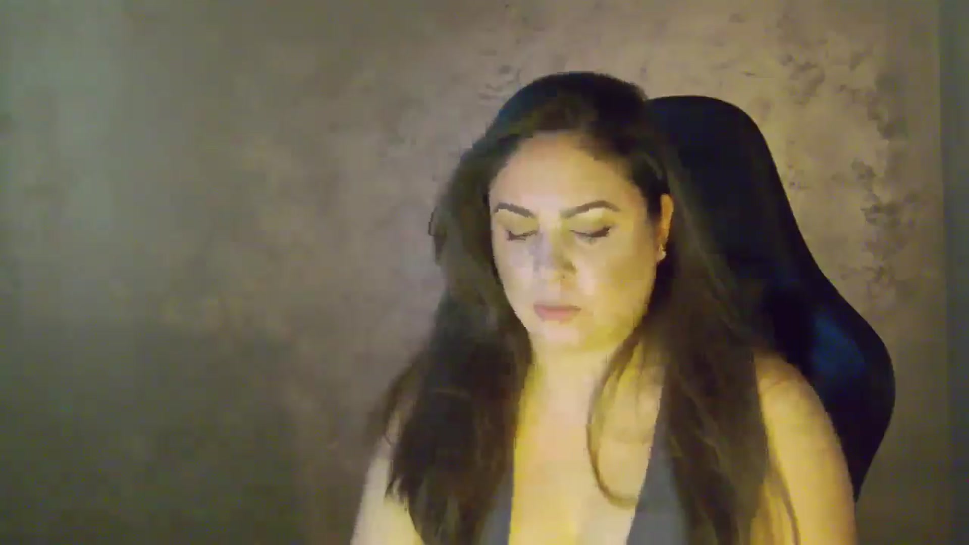 Gallery image thumbnail from NotVanilla's myfreecams stream on, 01/04/2026, 23:58 image 18 of 20
