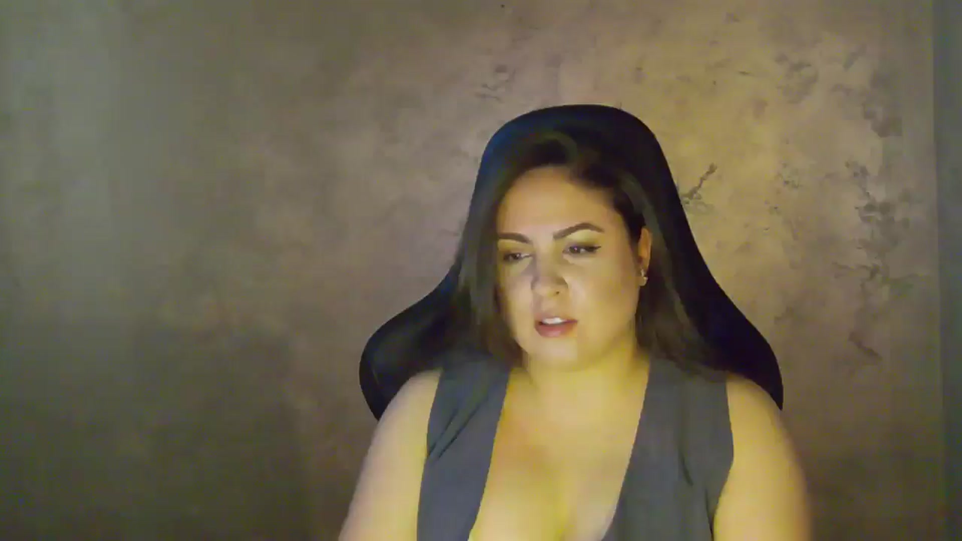 Gallery image thumbnail from NotVanilla's myfreecams stream on, 01/05/2026, 03:01 image 3 of 20