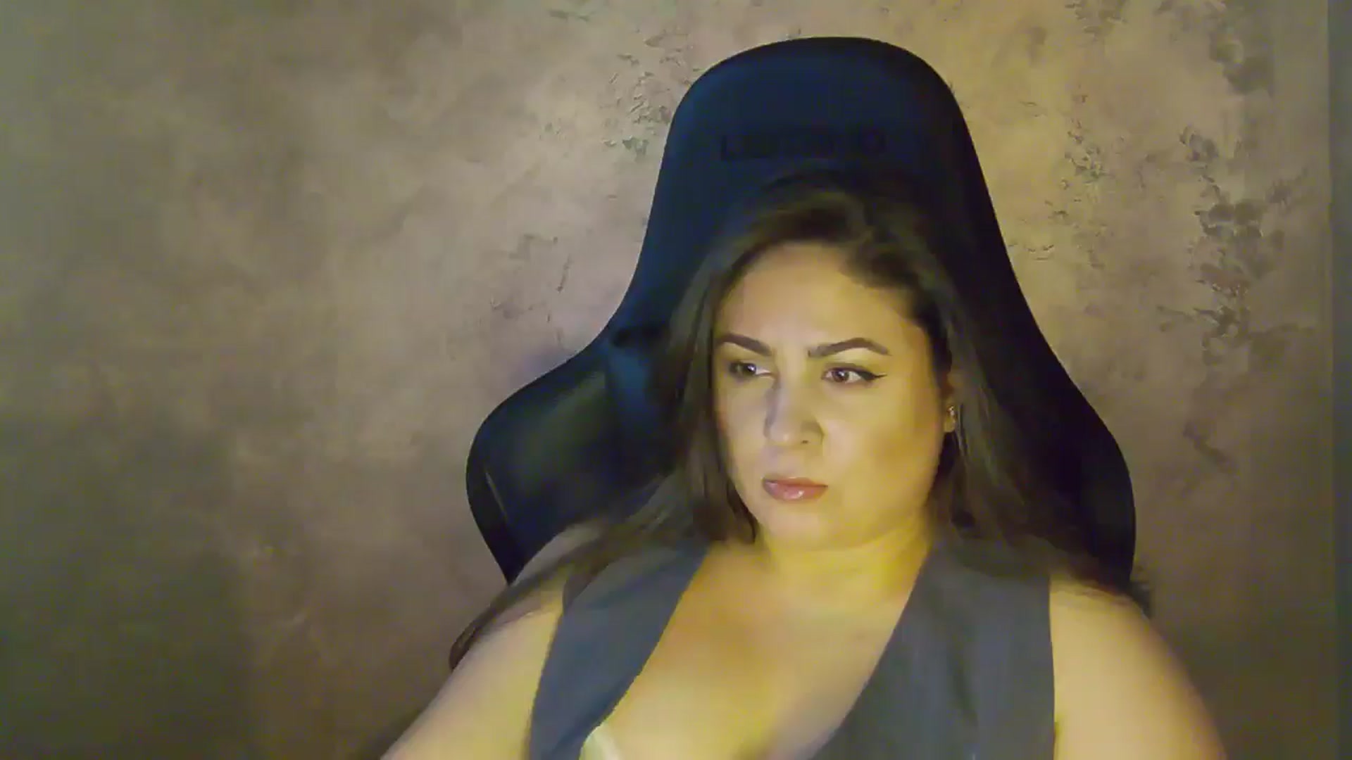Gallery image thumbnail from NotVanilla's myfreecams stream on, 01/05/2026, 03:01 image 4 of 20