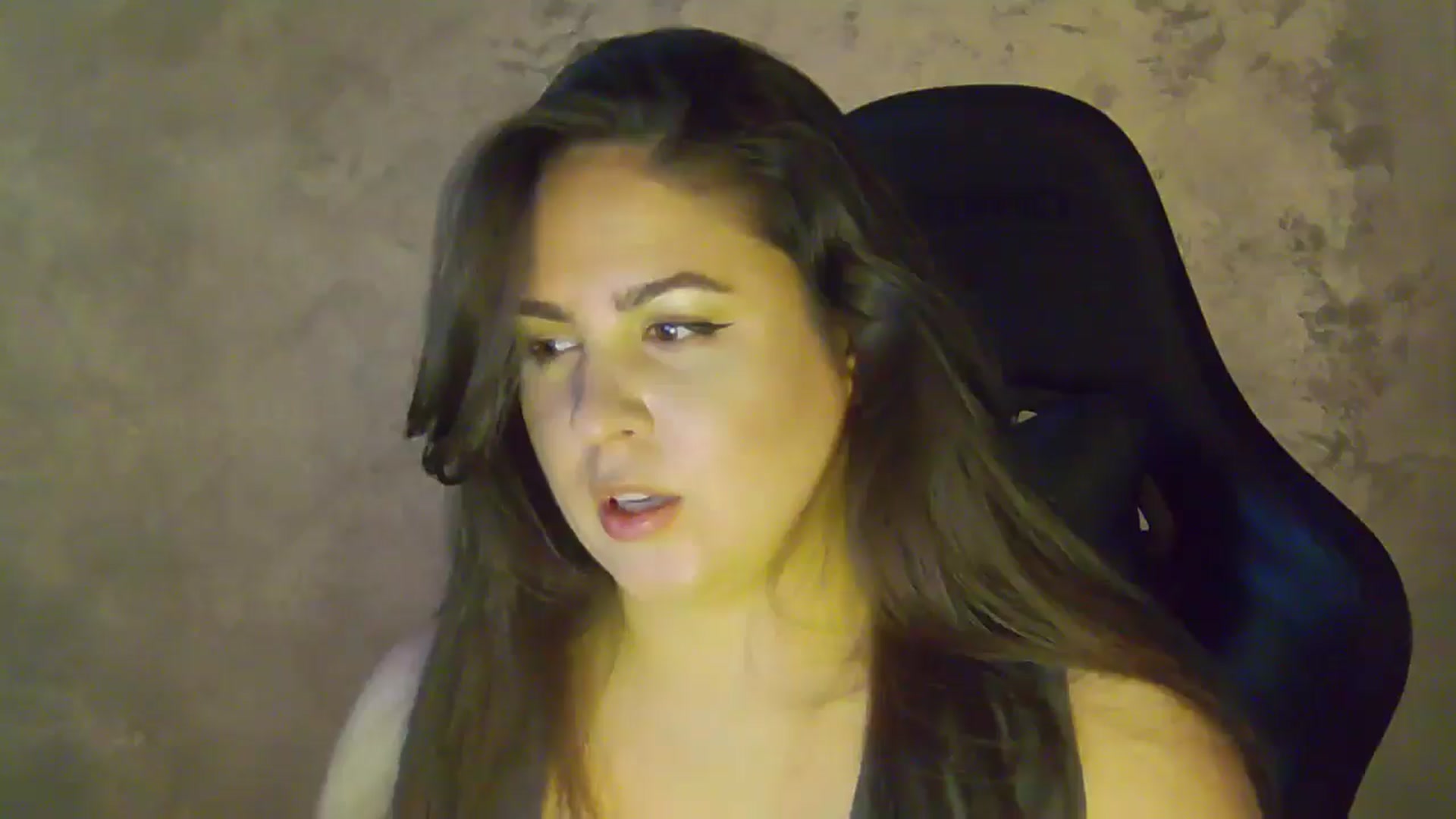 Gallery image thumbnail from NotVanilla's myfreecams stream on, 01/05/2026, 03:01 image 17 of 20