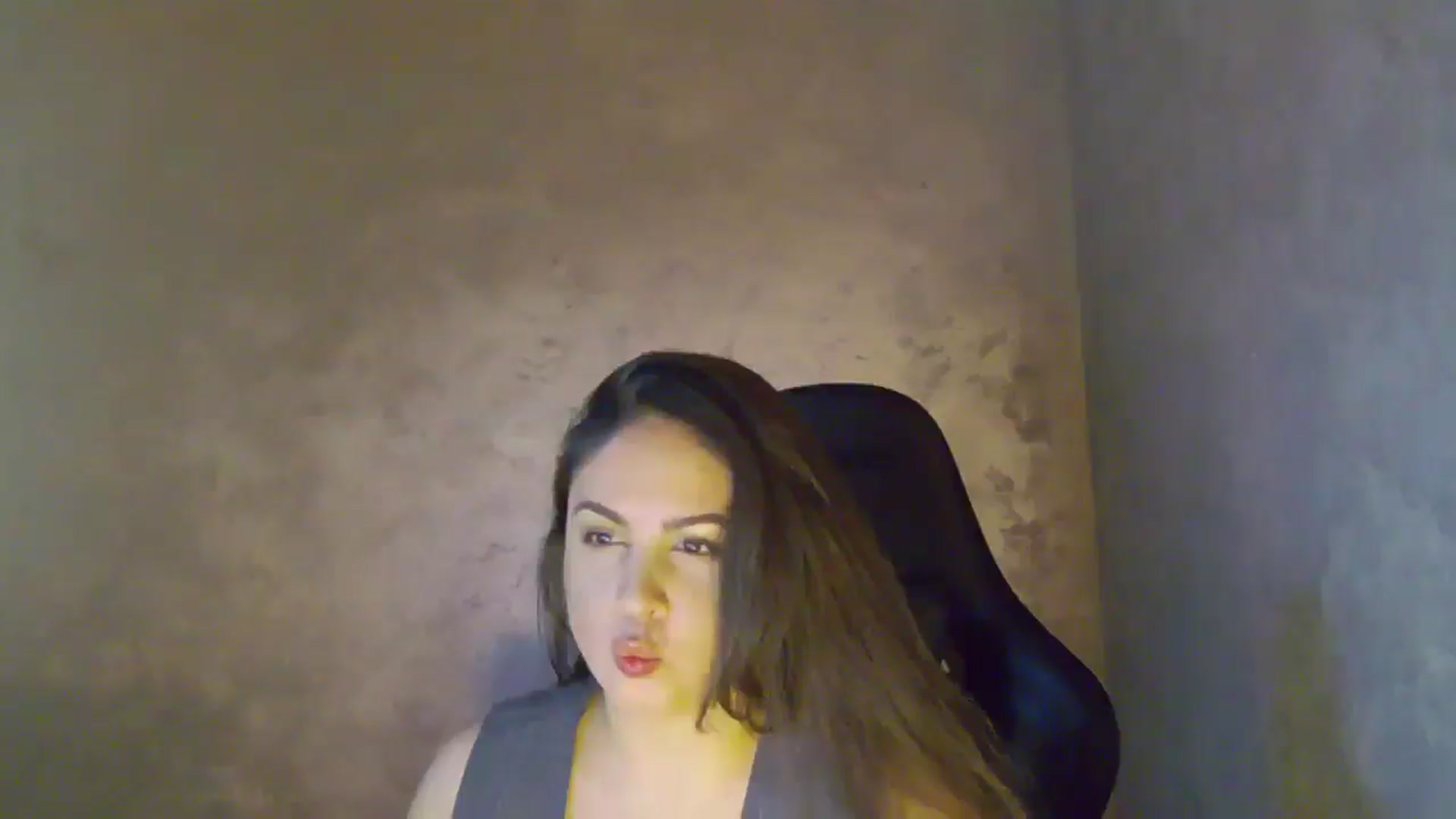 Gallery image thumbnail from NotVanilla's myfreecams stream on, 01/05/2026, 03:41 image 4 of 20