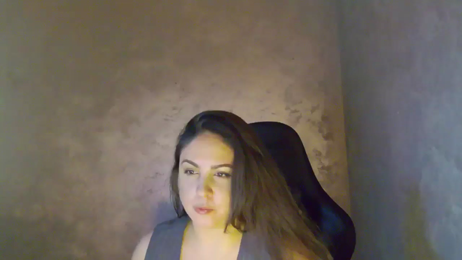 Gallery image thumbnail from NotVanilla's myfreecams stream on, 01/05/2026, 03:41 image 3 of 20