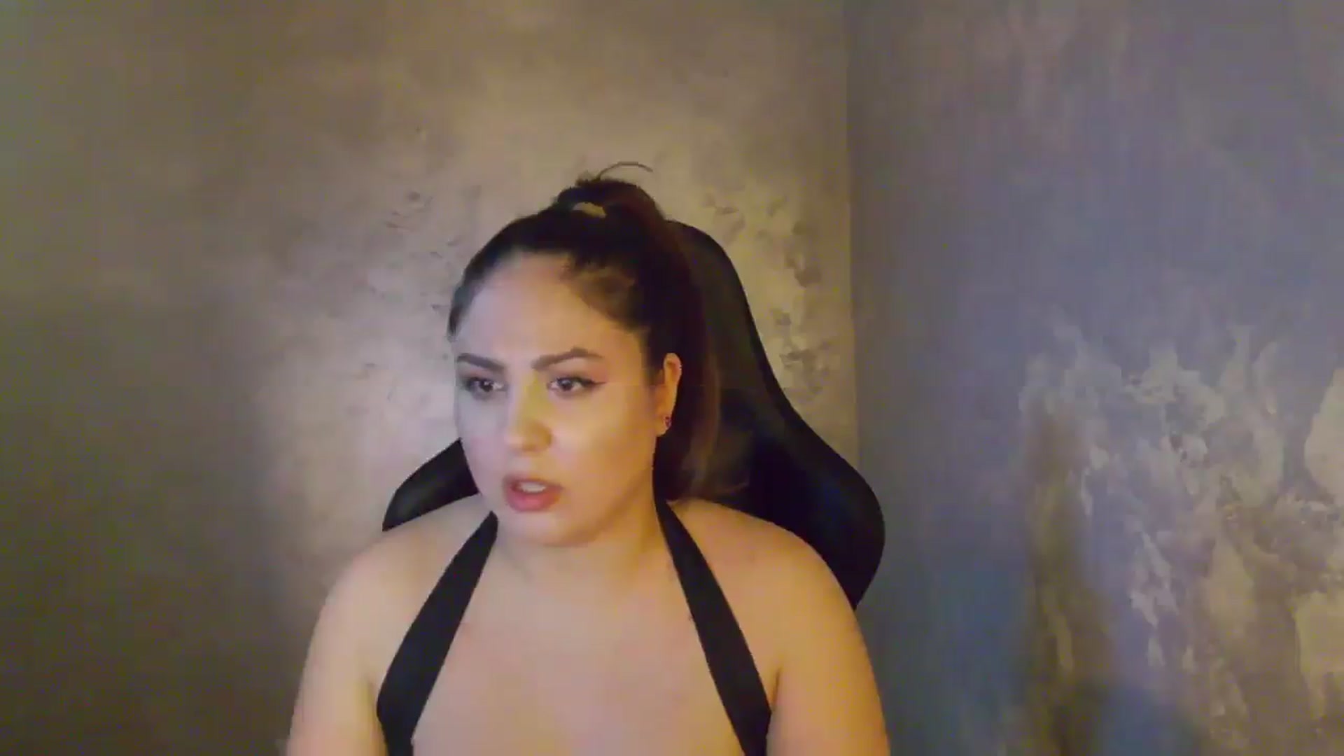 Gallery image thumbnail from NotVanilla's myfreecams stream on, 01/07/2026, 03:38 image 3 of 20