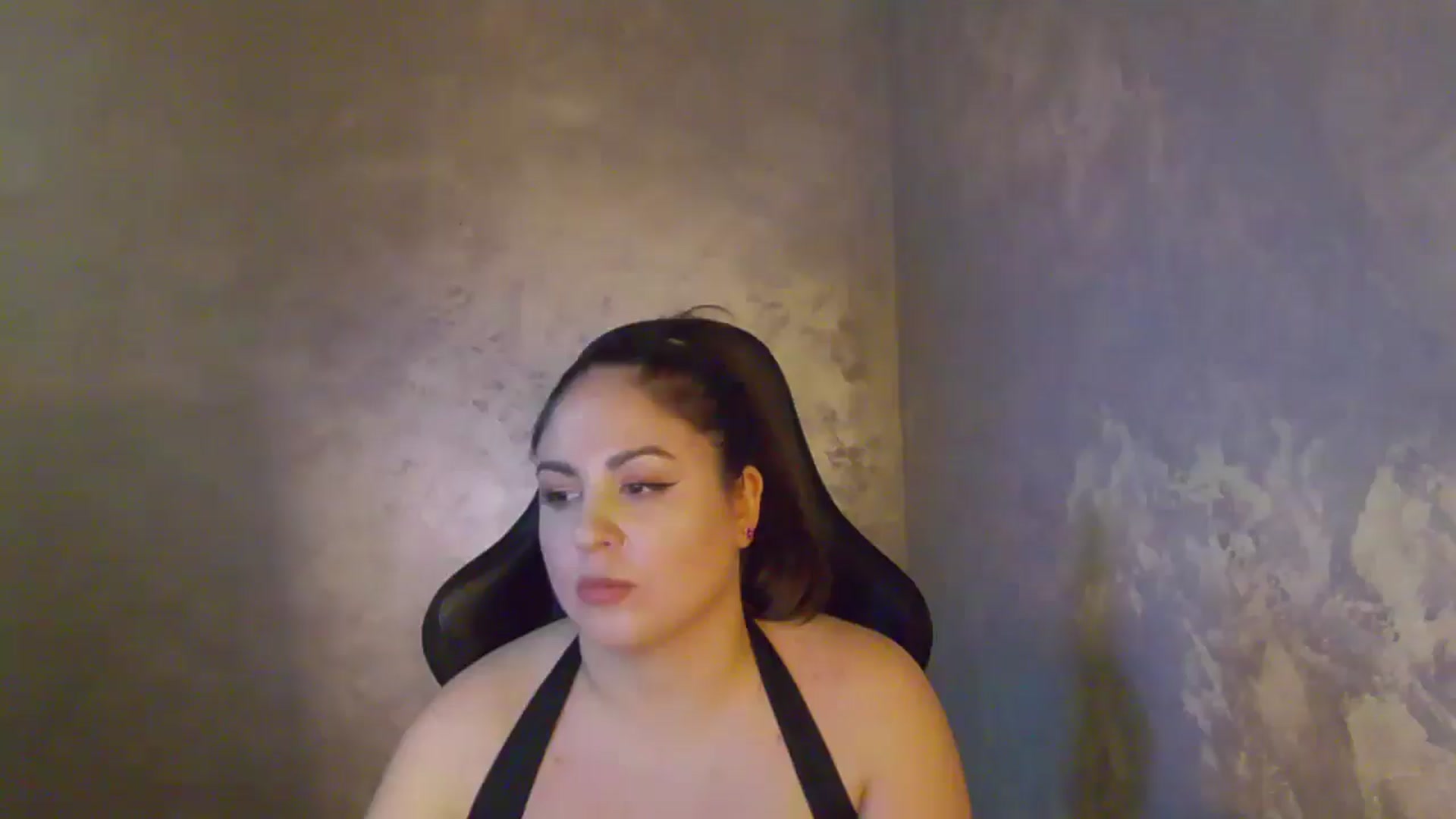 Gallery image thumbnail from NotVanilla's myfreecams stream on, 01/07/2026, 04:56 image 15 of 20