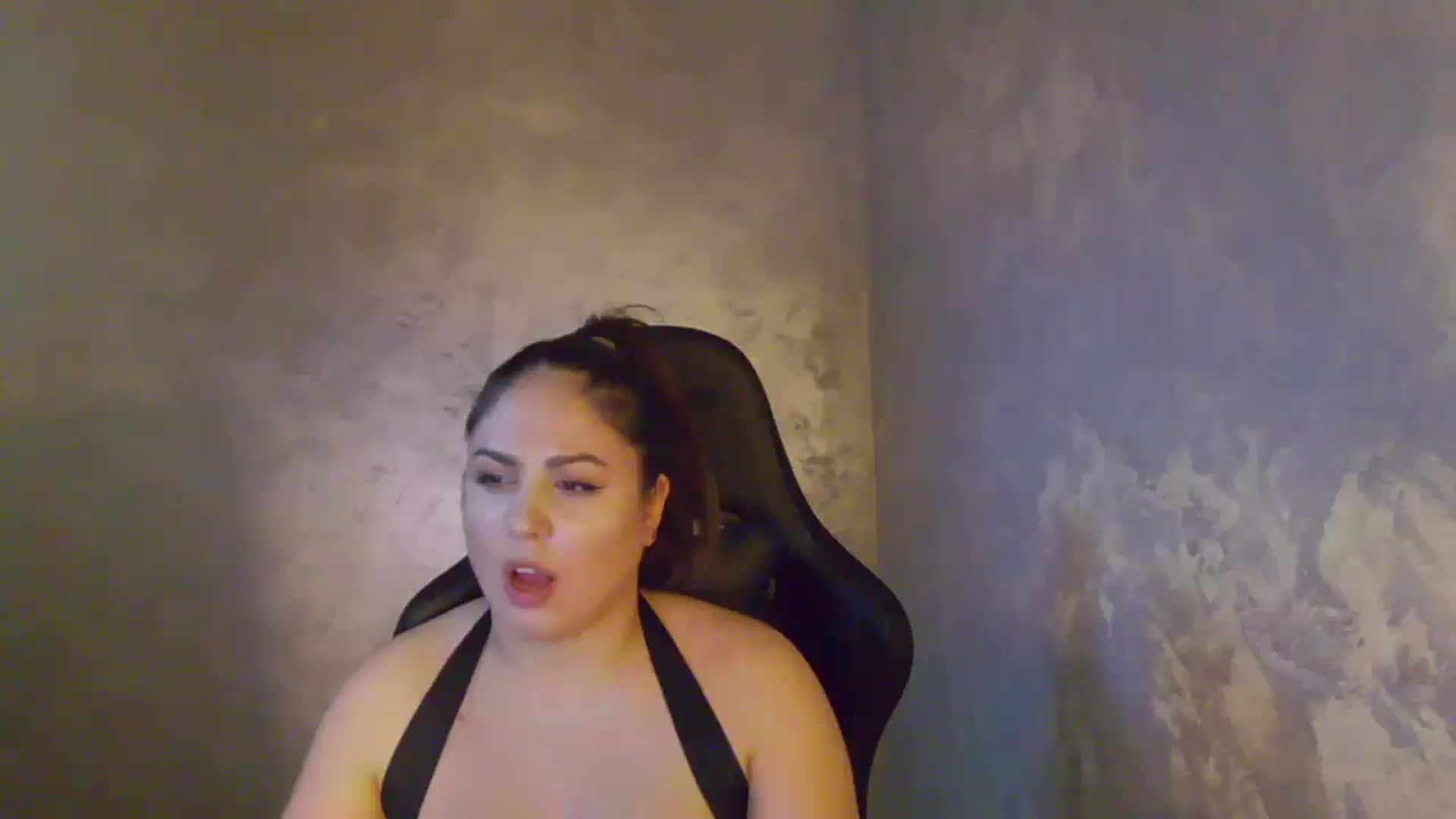 Gallery image thumbnail from NotVanilla's myfreecams stream on, 01/07/2026, 04:56 image 11 of 20