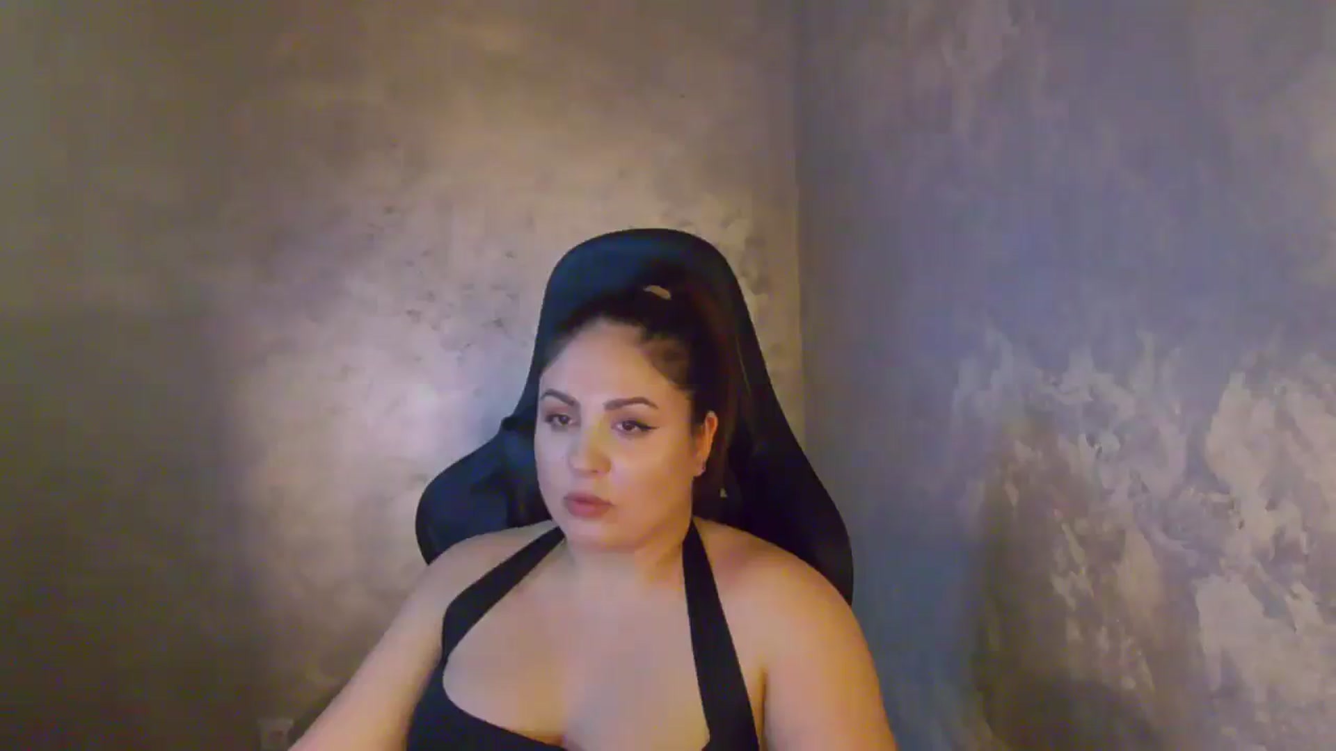 Gallery image thumbnail from NotVanilla's myfreecams stream on, 01/07/2026, 04:56 image 7 of 20