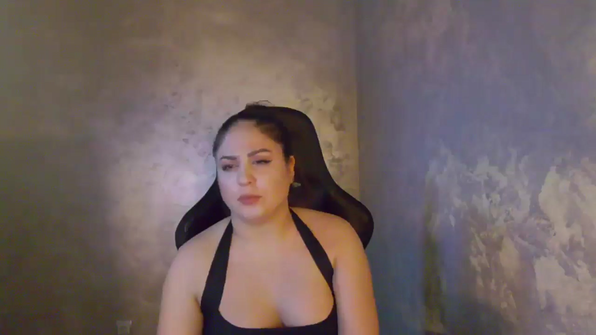 Gallery image thumbnail from NotVanilla's myfreecams stream on, 01/07/2026, 04:56 image 2 of 20