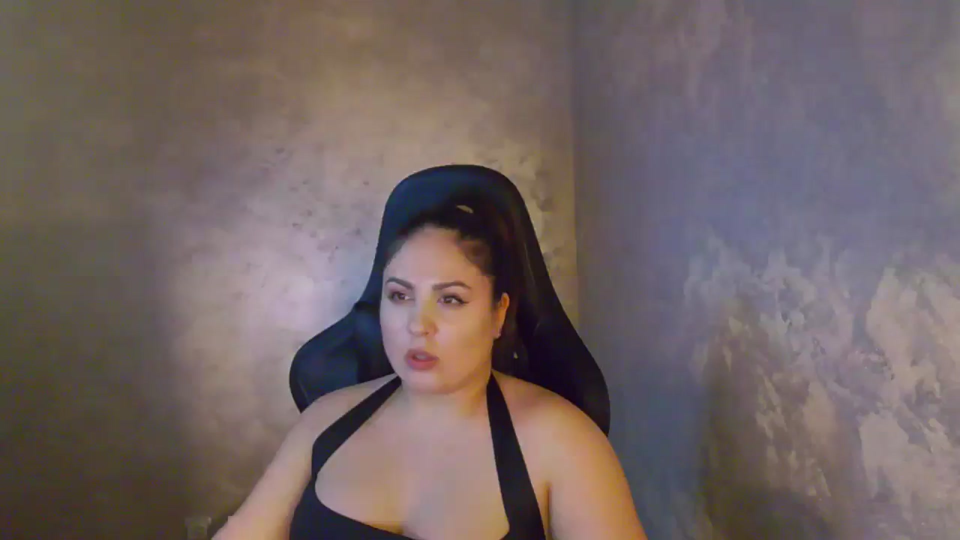Gallery image thumbnail from NotVanilla's myfreecams stream on, 01/07/2026, 04:56 image 4 of 20