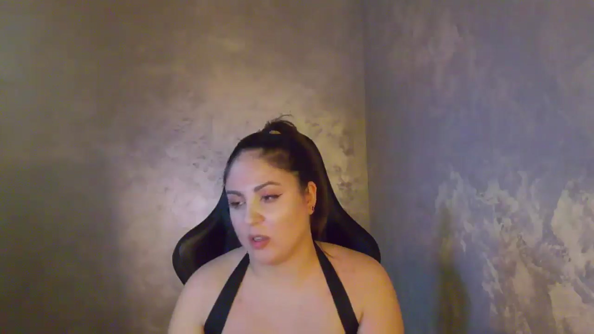 Gallery image thumbnail from NotVanilla's myfreecams stream on, 01/07/2026, 04:56 image 14 of 20