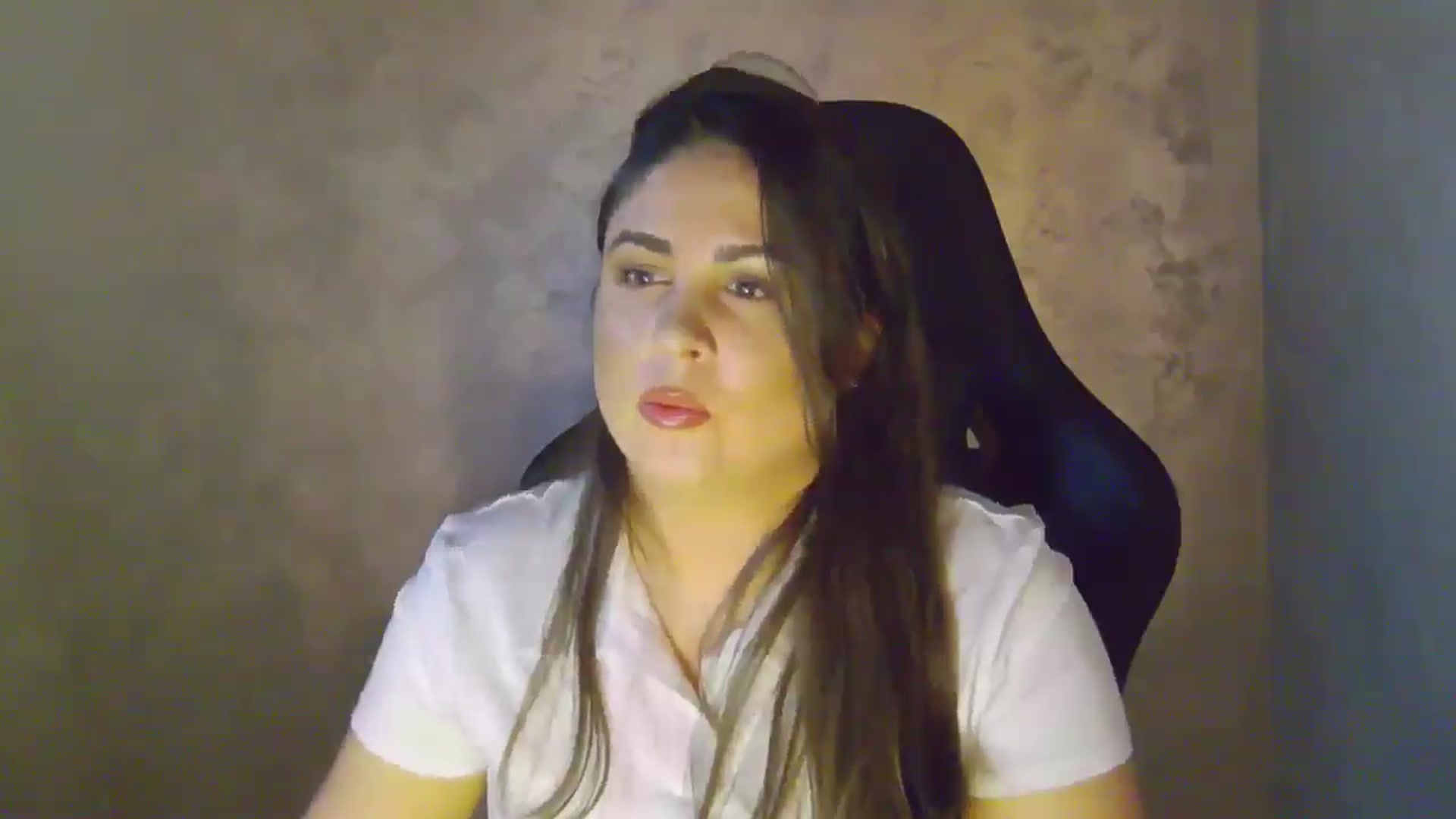 Gallery image thumbnail from NotVanilla's myfreecams stream on, 01/11/2026, 06:09 image 2 of 20