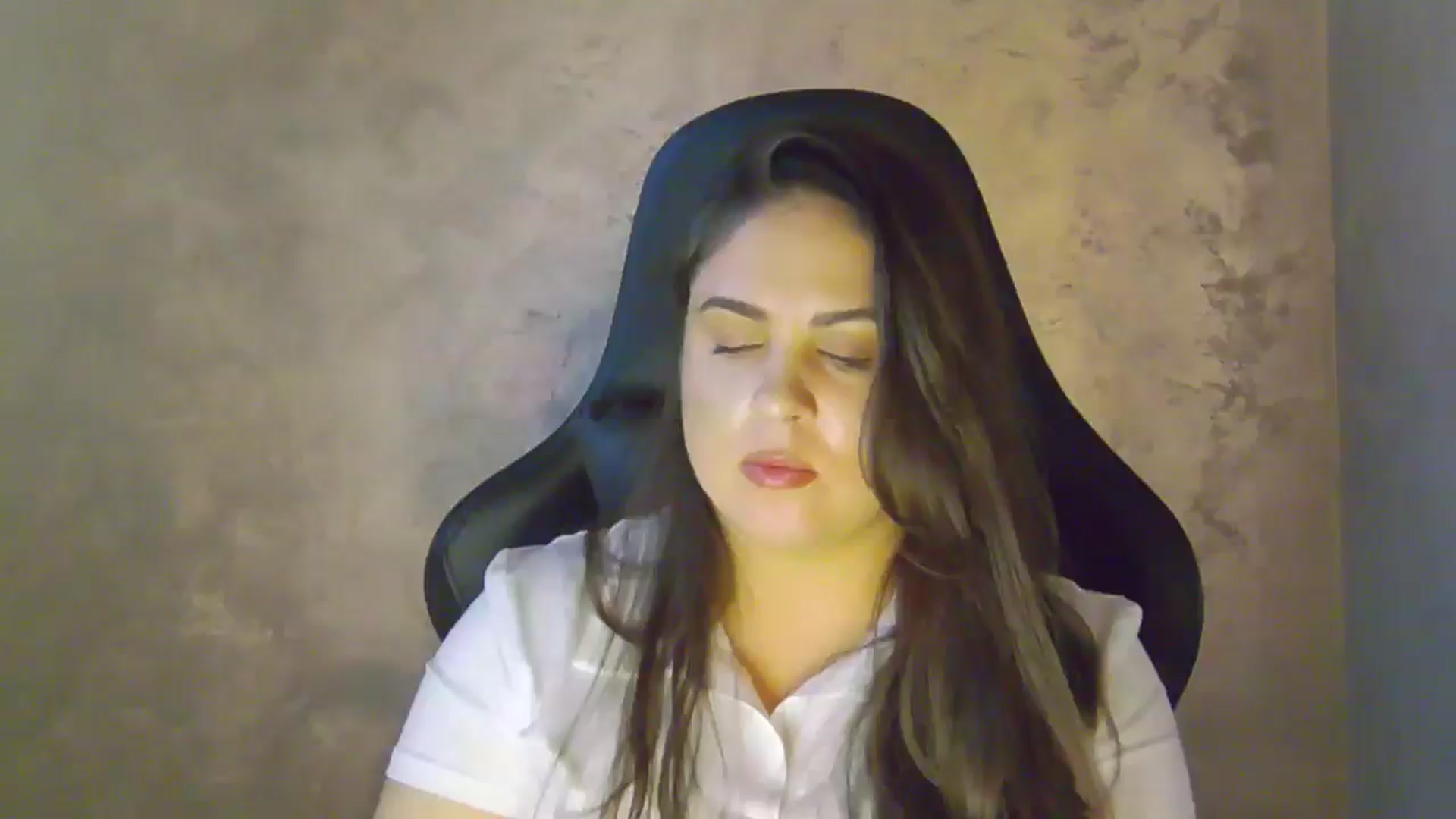 Gallery image thumbnail from NotVanilla's myfreecams stream on, 01/11/2026, 07:36 image 4 of 20