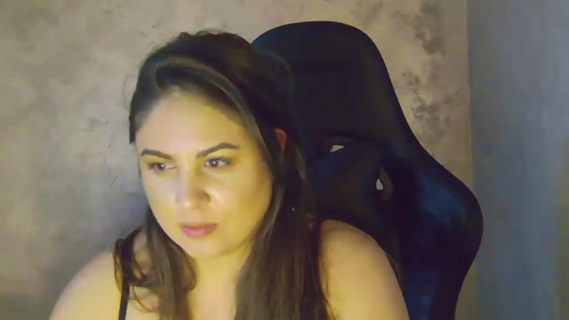 Gallery image thumbnail from NotVanilla's myfreecams stream on, 01/11/2026, 08:18 image 18 of 20